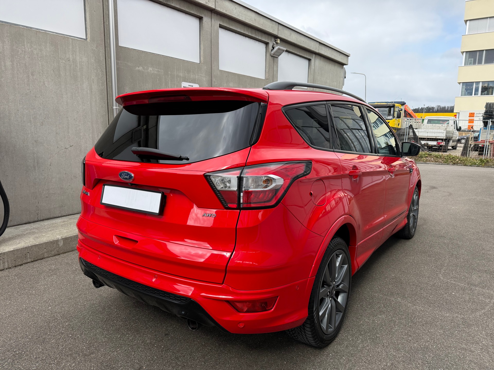 FORD Kuga 2.0 TDCi ST Line High 4WD PowerShift *CH Fahrzeug *Frisch ab MFK *8 Fach bereift *AHK 2'100 Kg *Isofix *Abstandr.-image-3