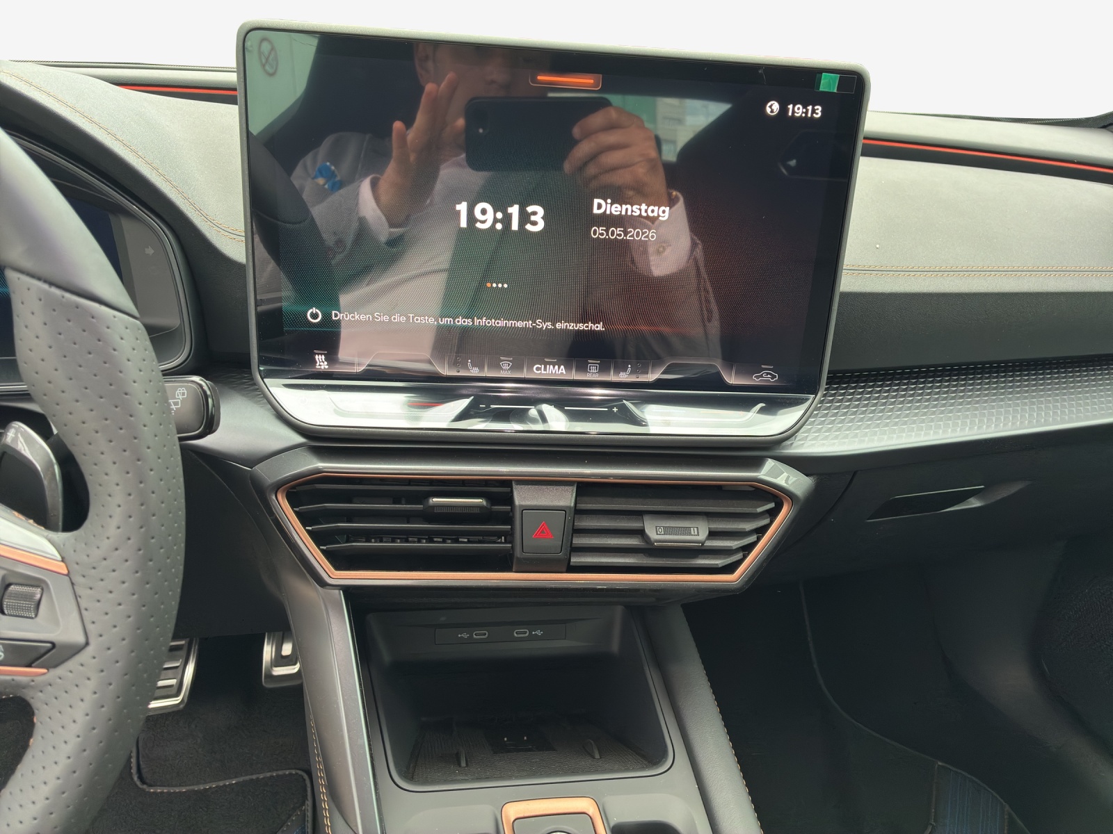 CUPRA Formentor 1.5 e-HYBRID pHEV Prime Edition VZ DSG-image-9
