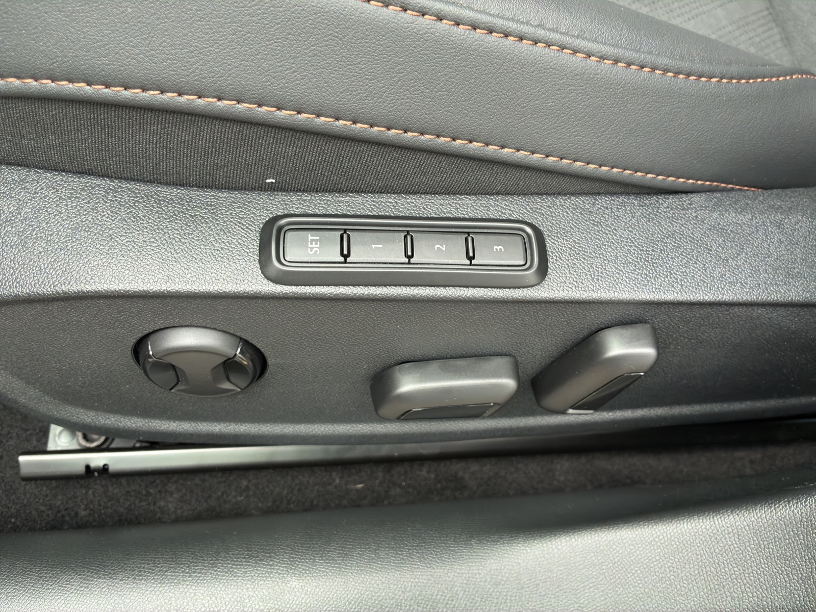 CUPRA Formentor 1.5 e-HYBRID pHEV Prime Edition VZ DSG-image-14
