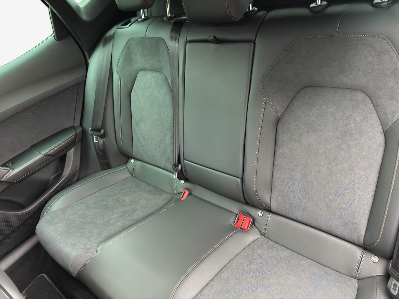 CUPRA Formentor 1.5 e-HYBRID pHEV Prime Edition VZ DSG-image-10
