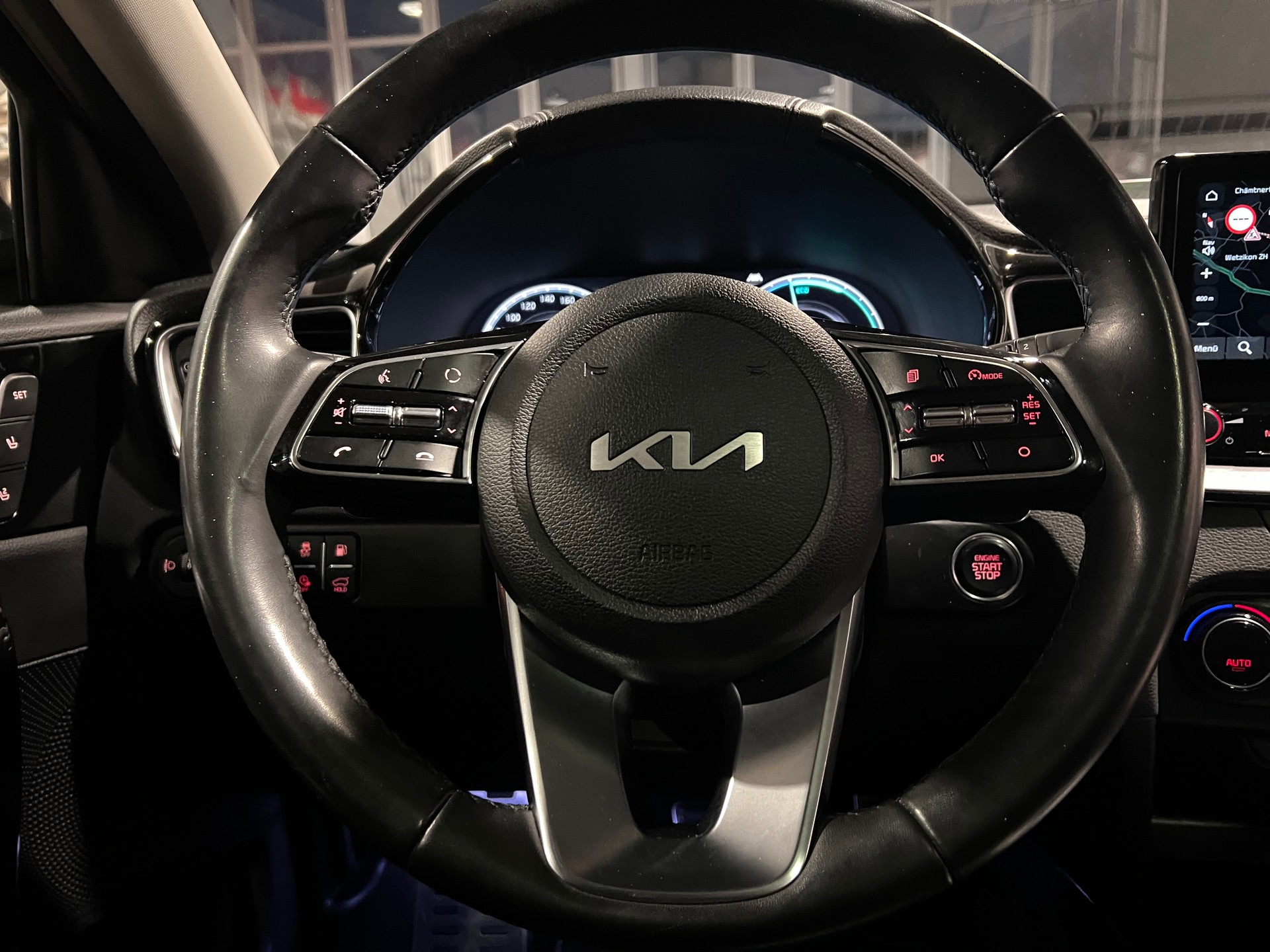 KIA Xceed 1.6 GDi Plug-in Hybrid Style DCT-image-22