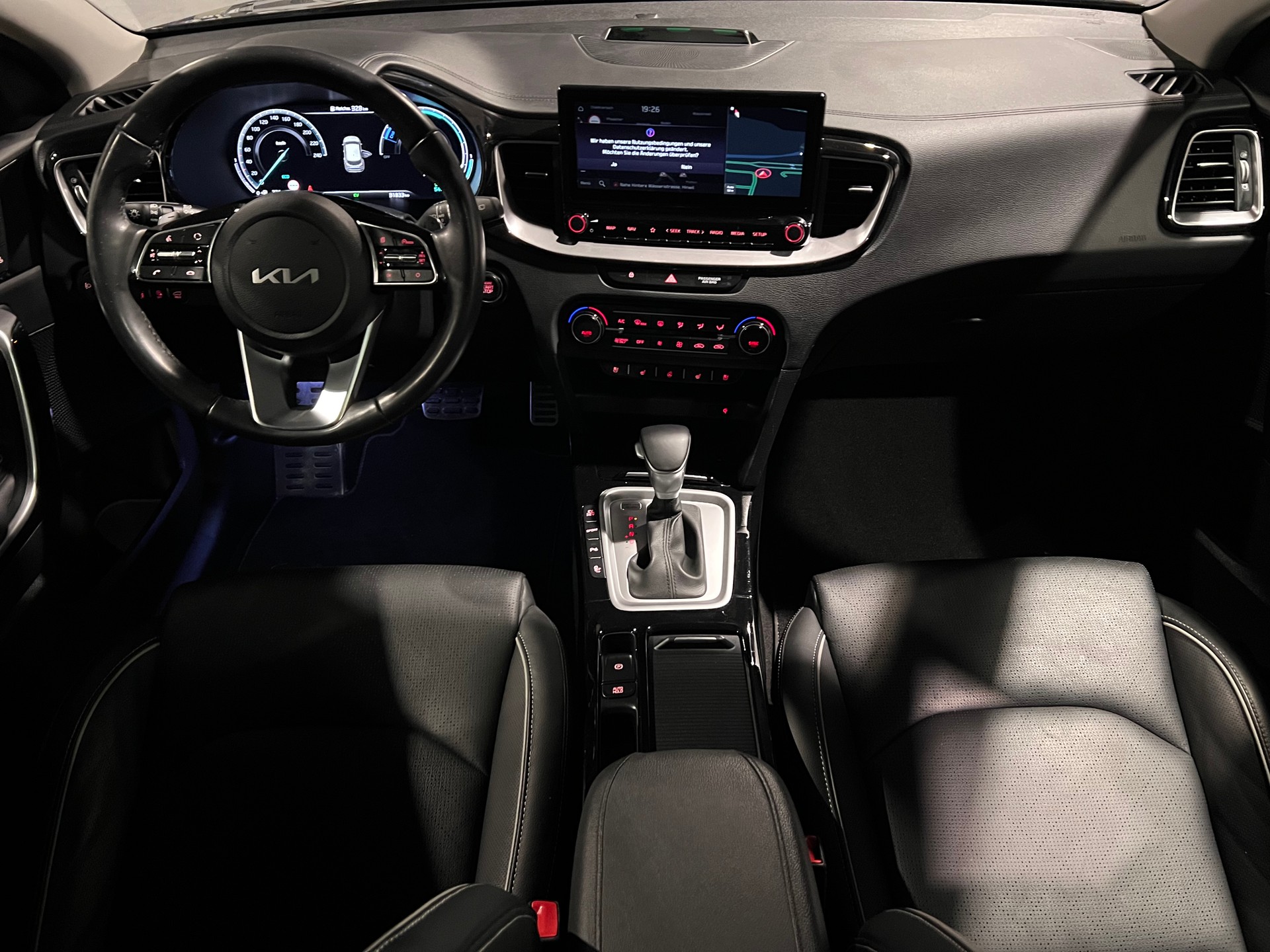 KIA Xceed 1.6 GDi Plug-in Hybrid Style DCT-image-9