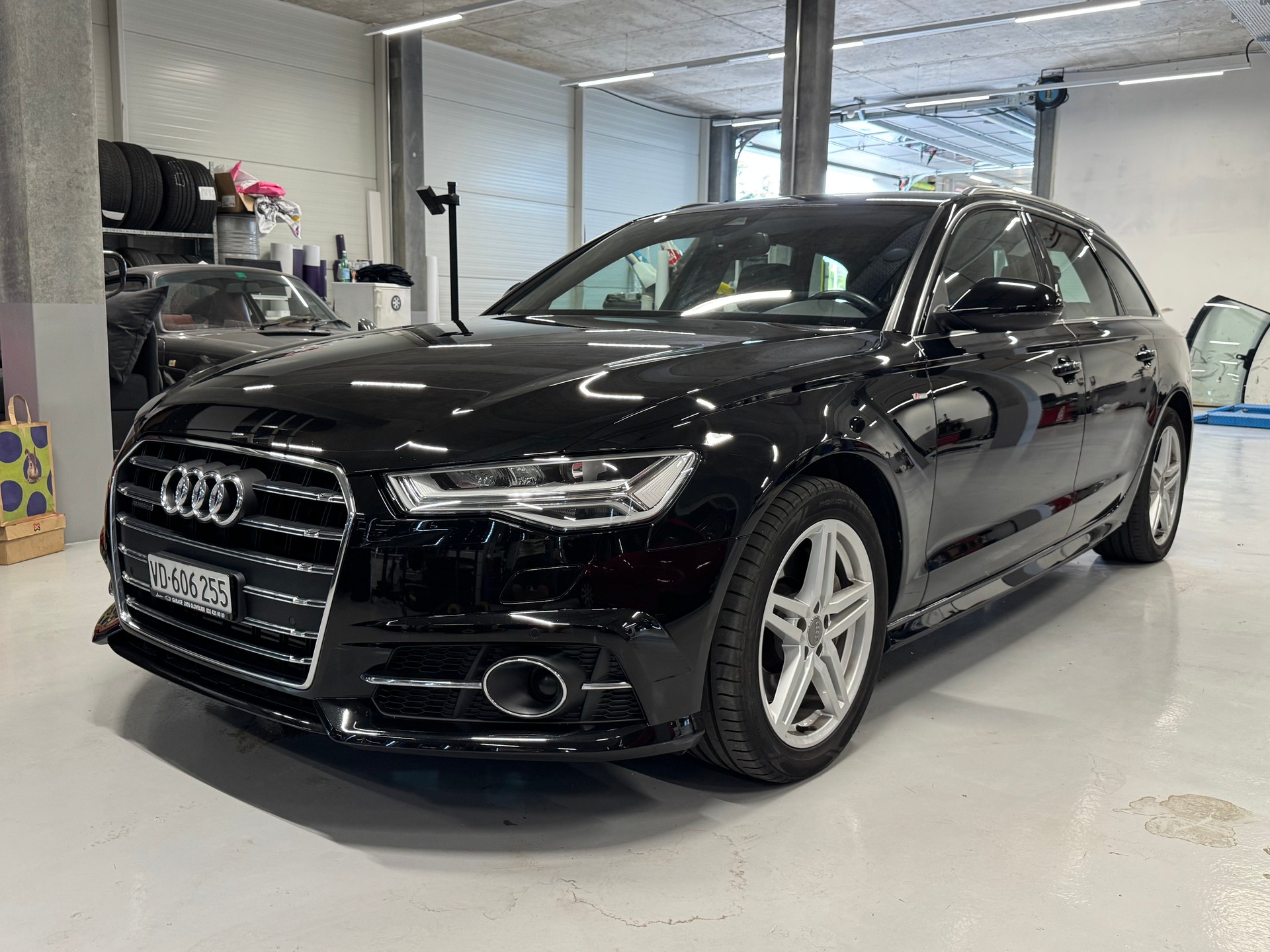 AUDI A6 Avant 3.0 TDI V6 quattro S-tronic