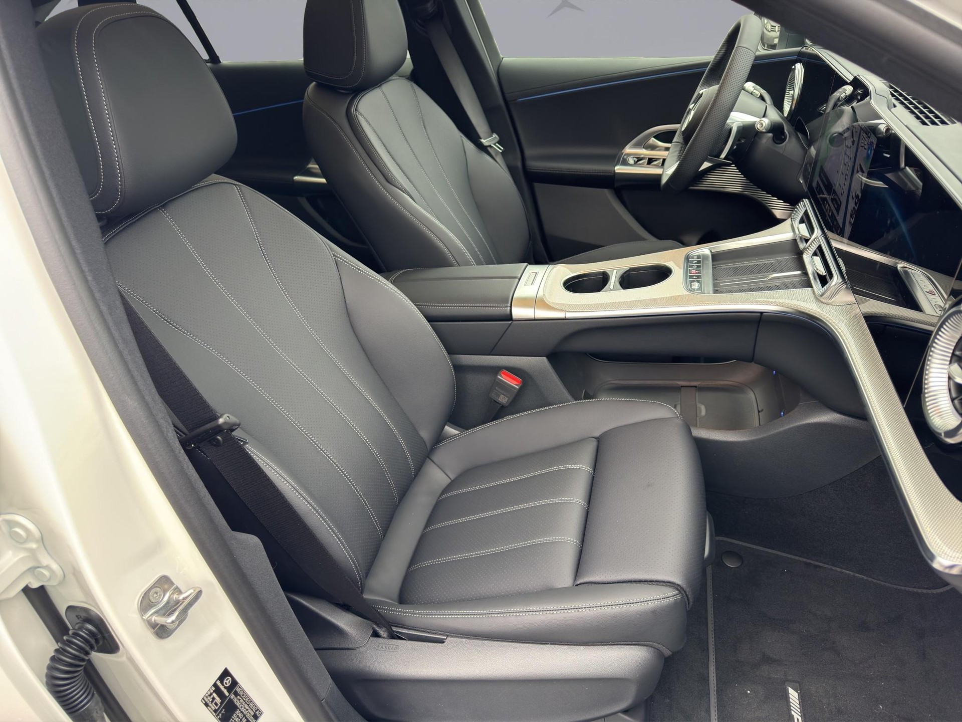 MERCEDES-BENZ GLC 400 4matic-image-15