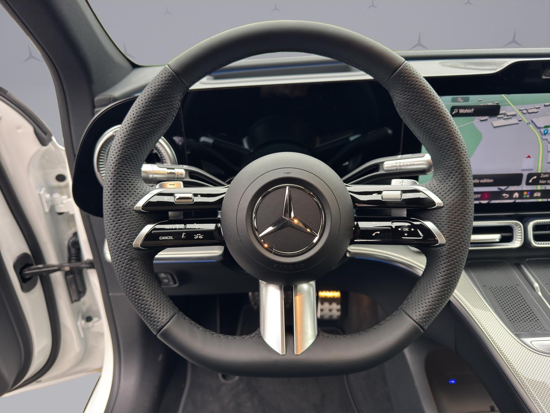 MERCEDES-BENZ GLC 400 4matic-image-11