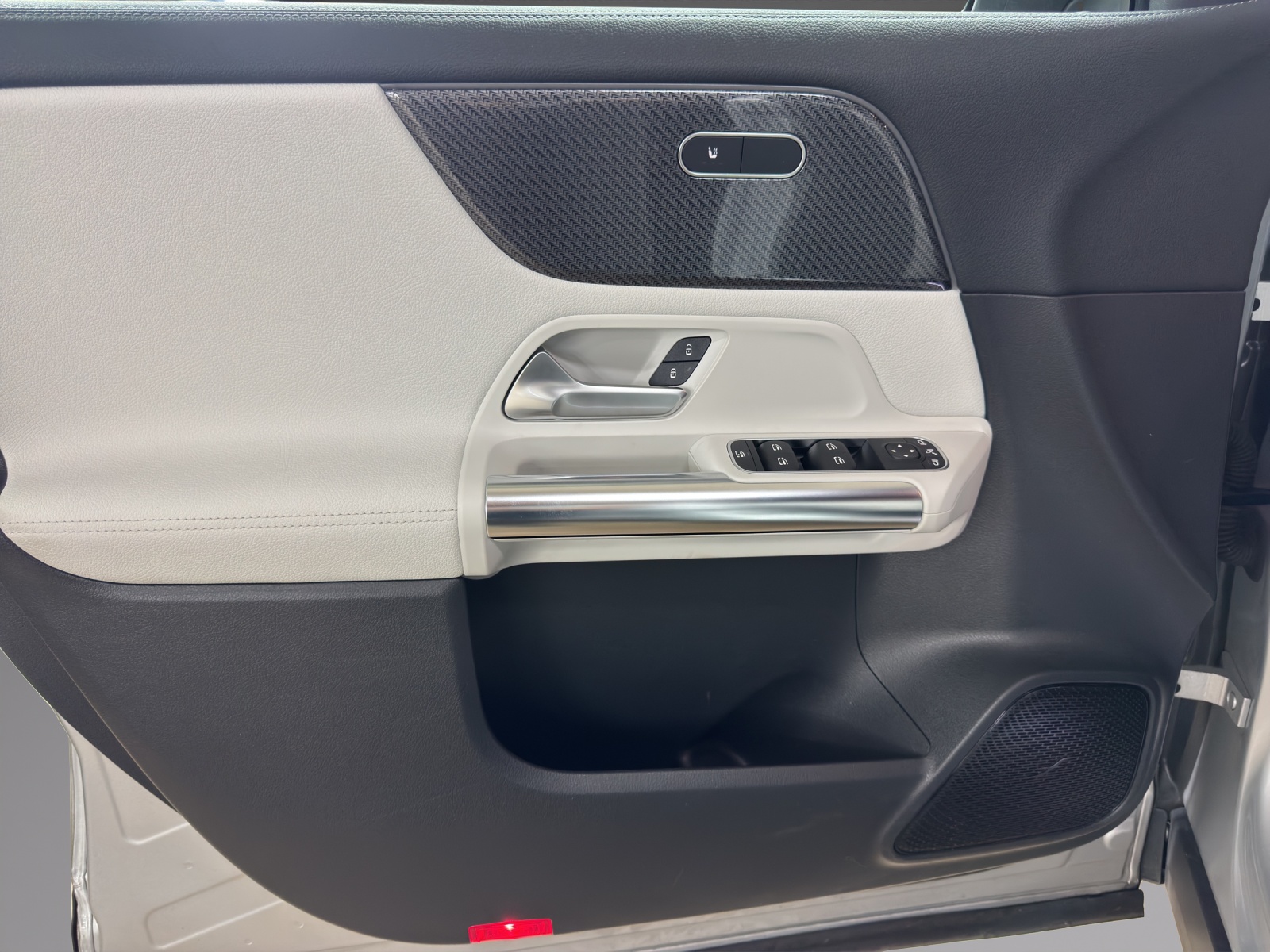 MERCEDES-BENZ GLA 35 AMG 4Matic-image-12