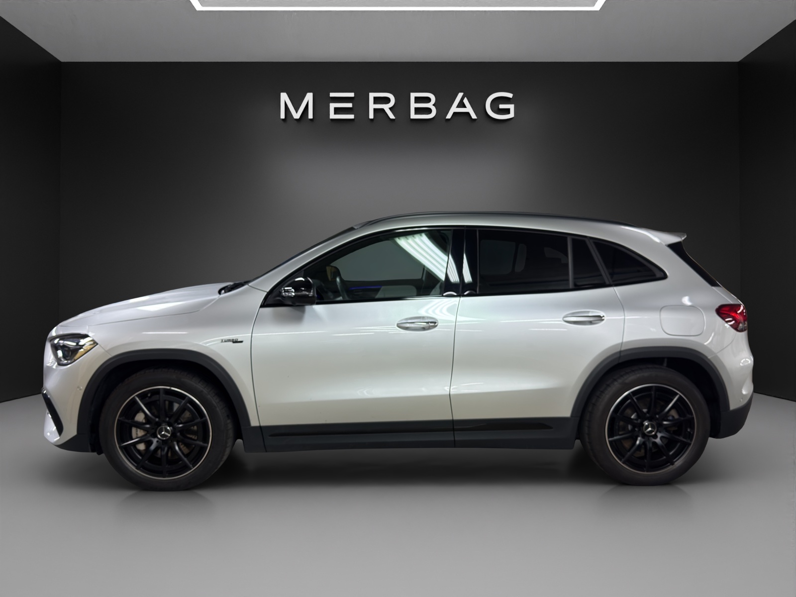 MERCEDES-BENZ GLA 35 AMG 4Matic-image-1
