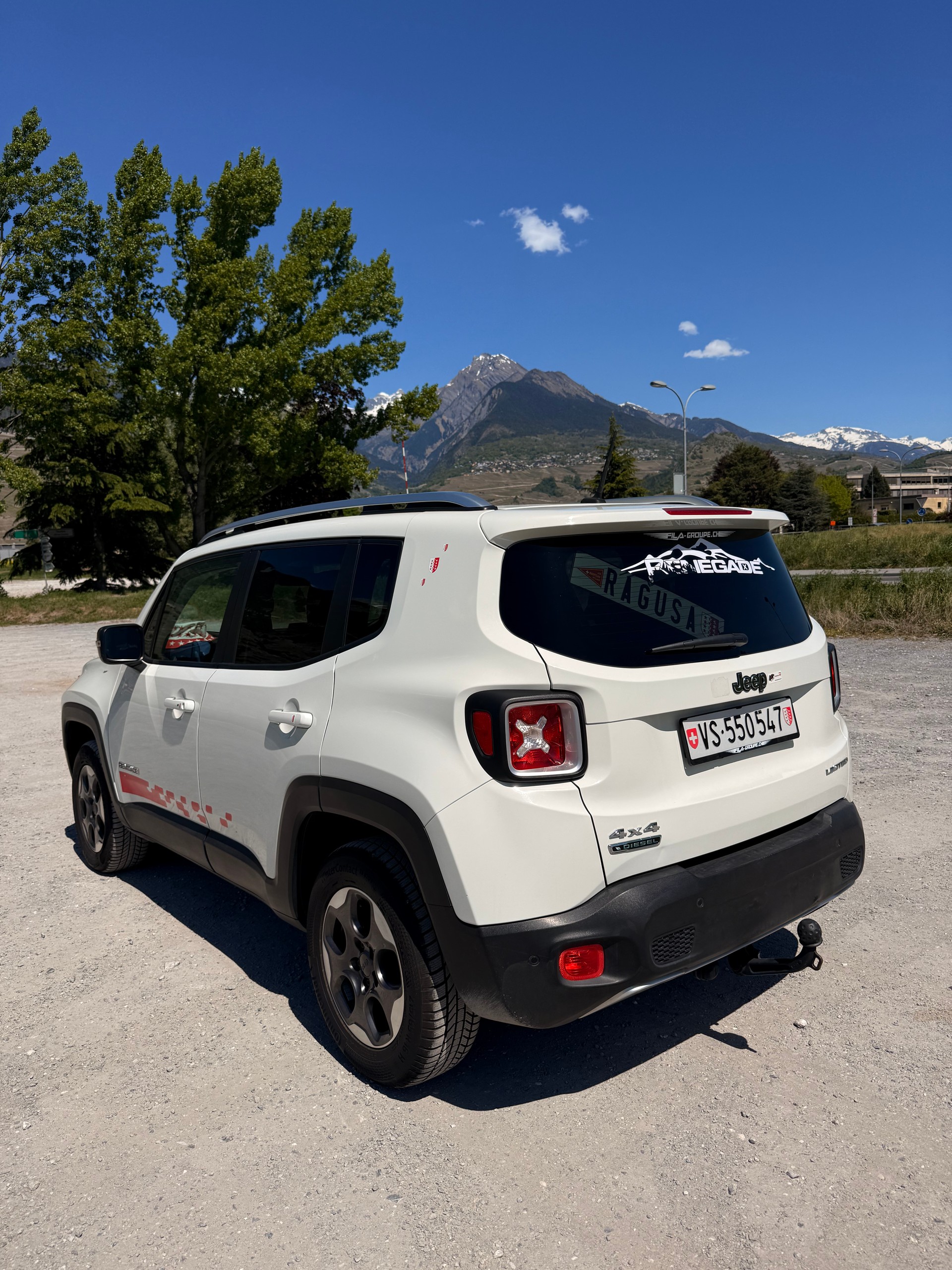 JEEP Renegade 2.0 CRD Limited AWD-image-1