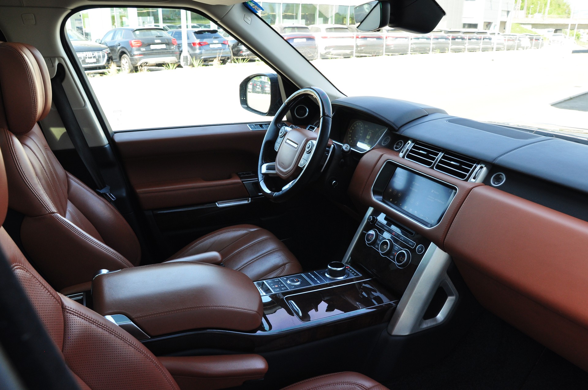 LAND ROVER Range Rover LWB 4.4 SDV8 Autobiography Automatic-image-8