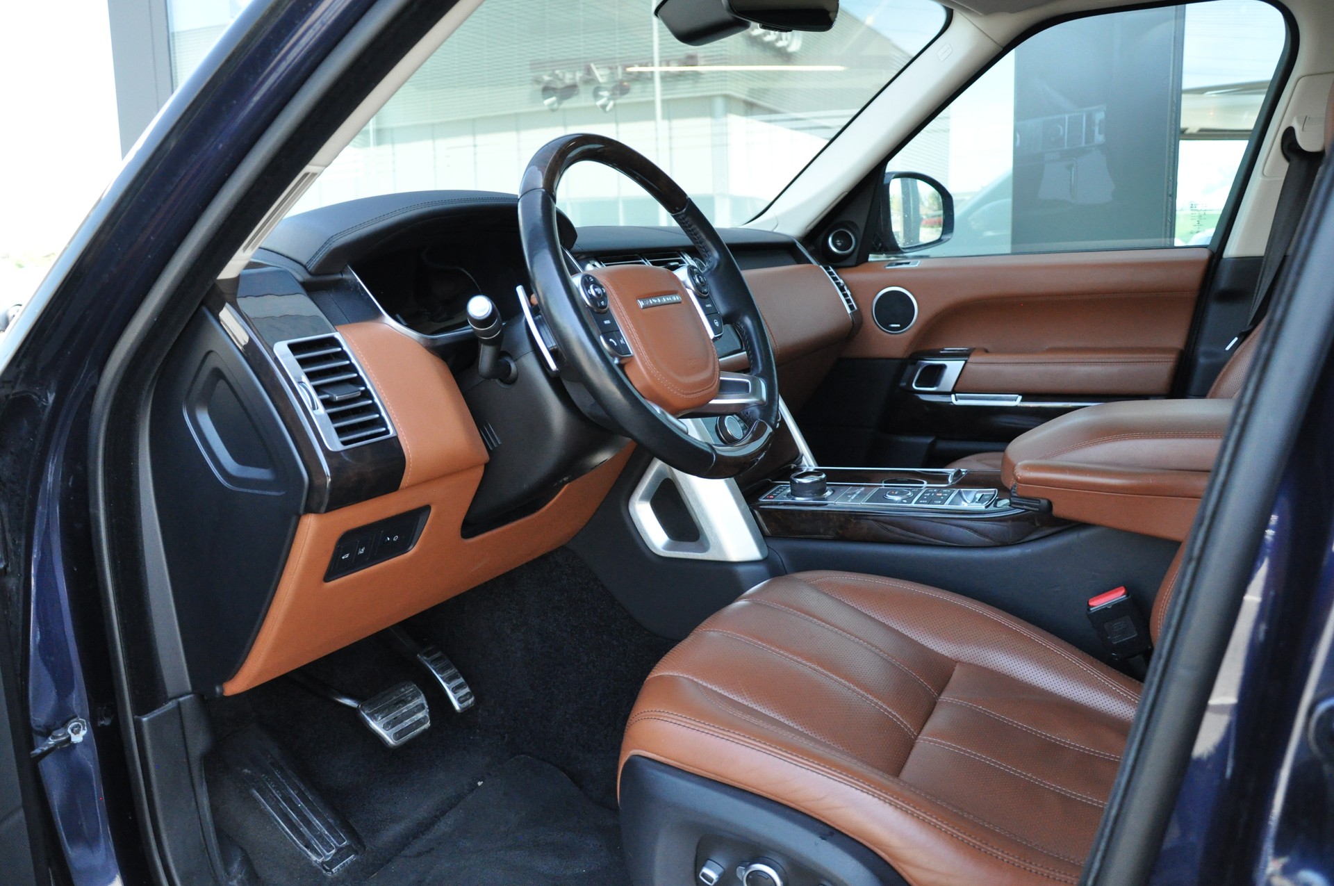 LAND ROVER Range Rover LWB 4.4 SDV8 Autobiography Automatic-image-12