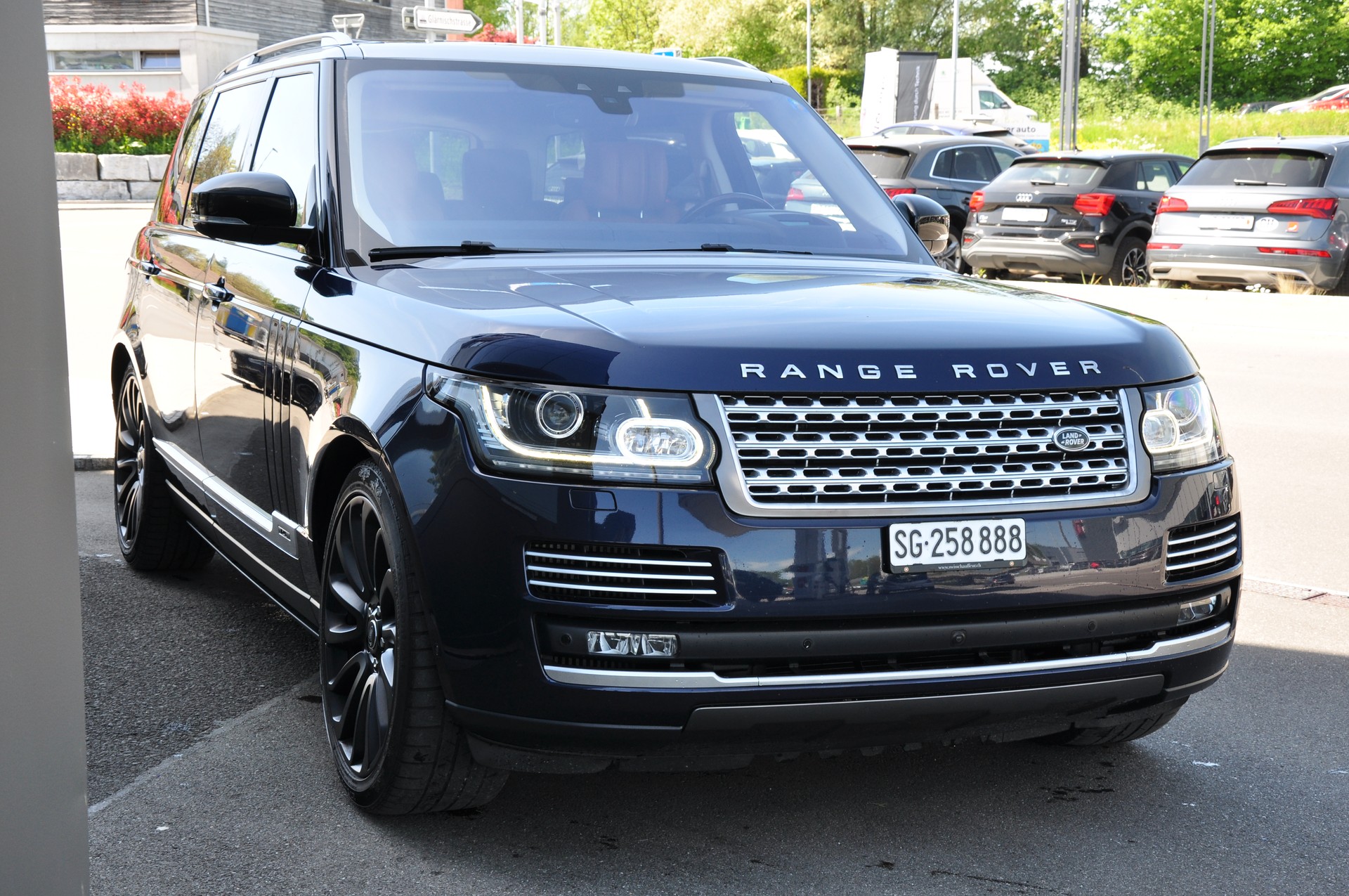 LAND ROVER Range Rover LWB 4.4 SDV8 Autobiography Automatic-image-7