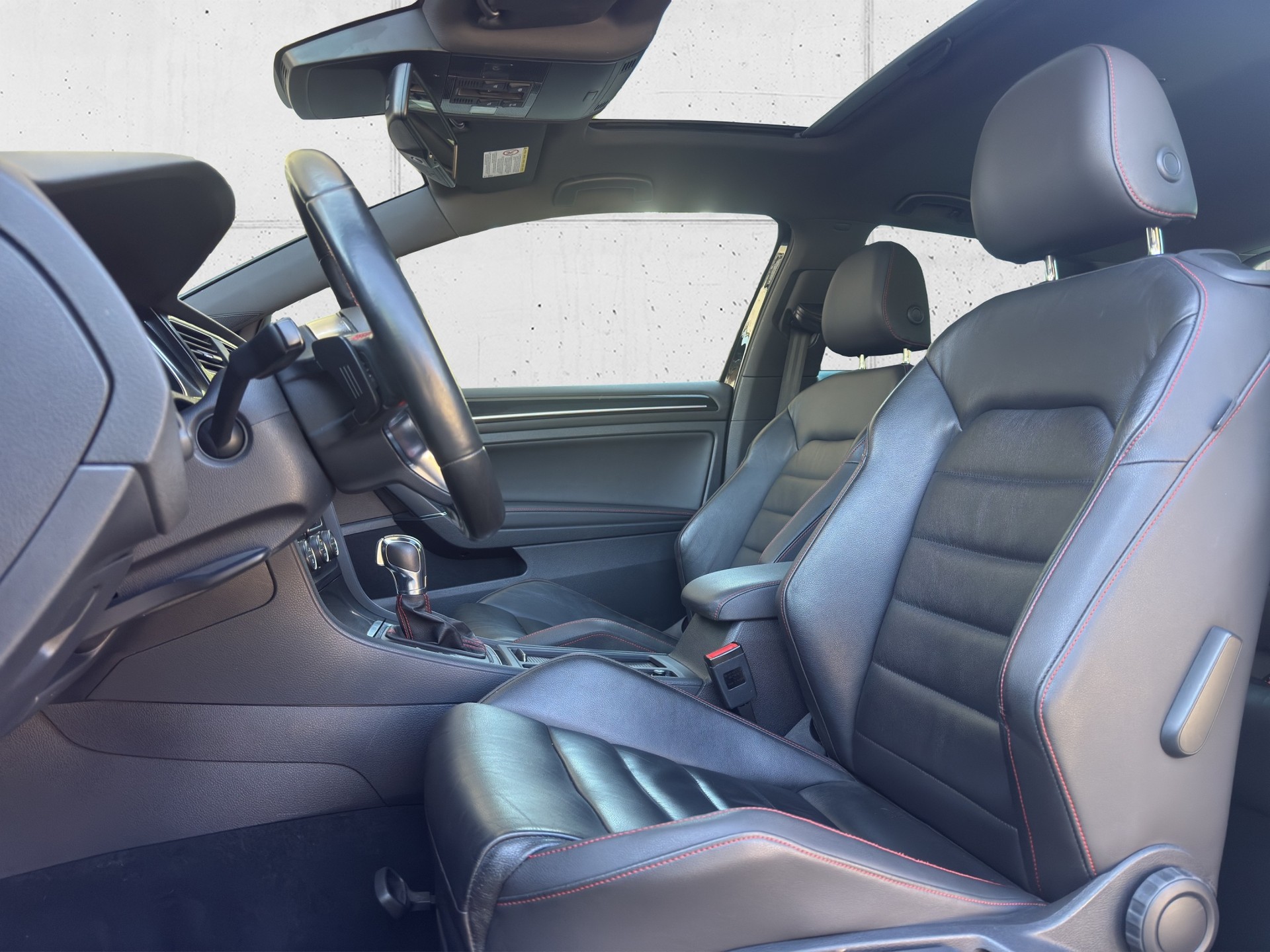 VW Golf 2.0 TSI GTI Performance DSG-image-9