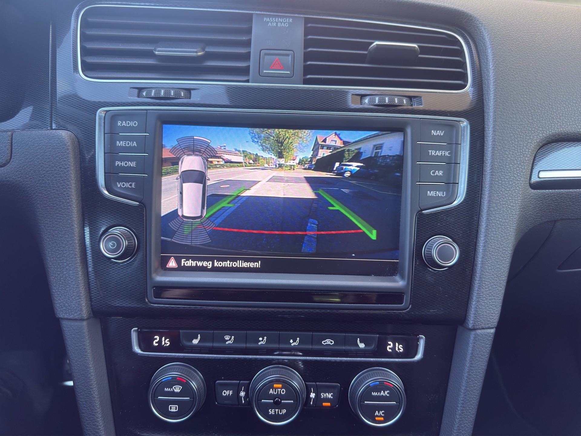 VW Golf 2.0 TSI GTI Performance DSG-image-14
