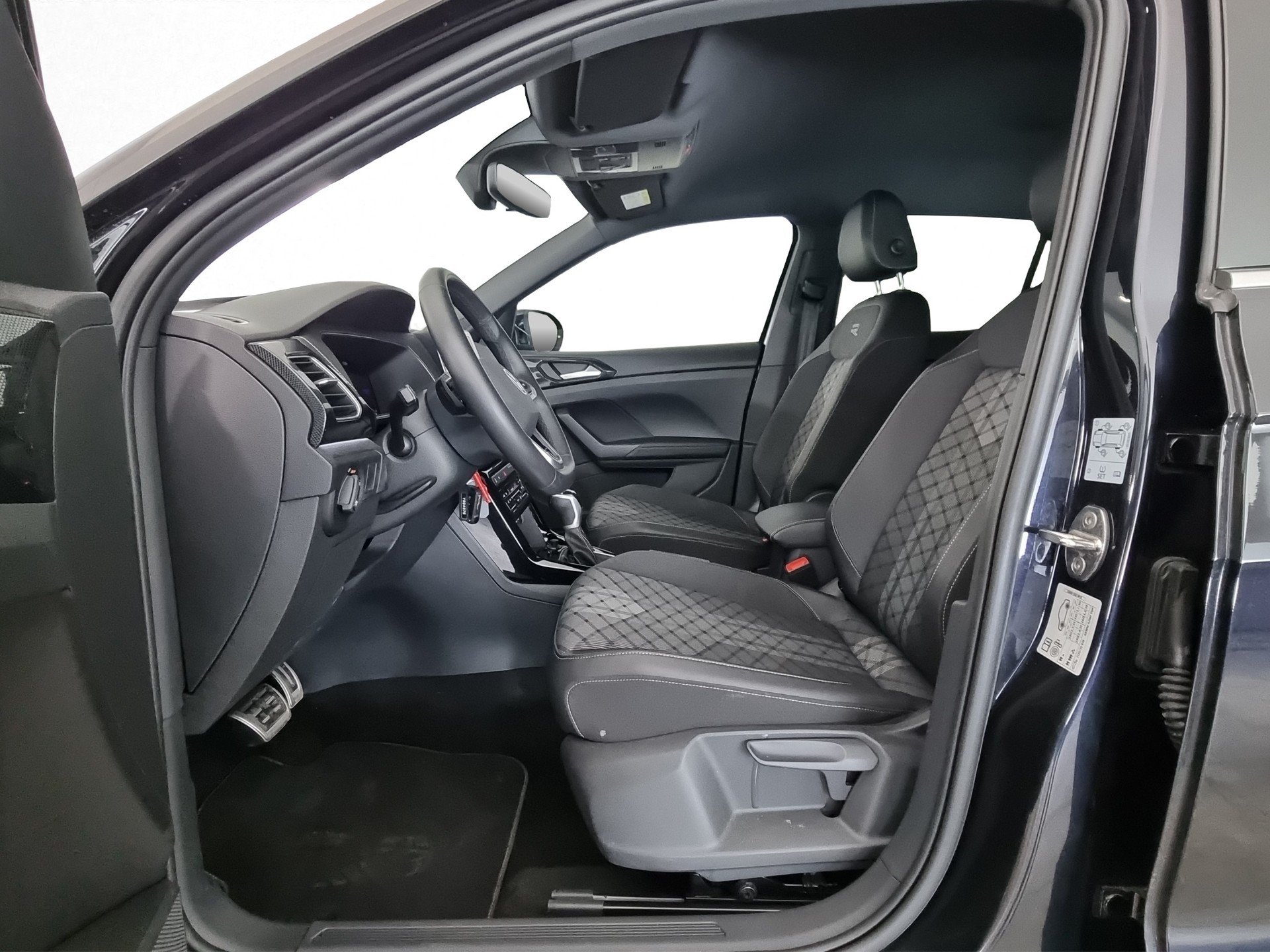 VW T-Cross 1.5 TSI R-Line DSG-image-5