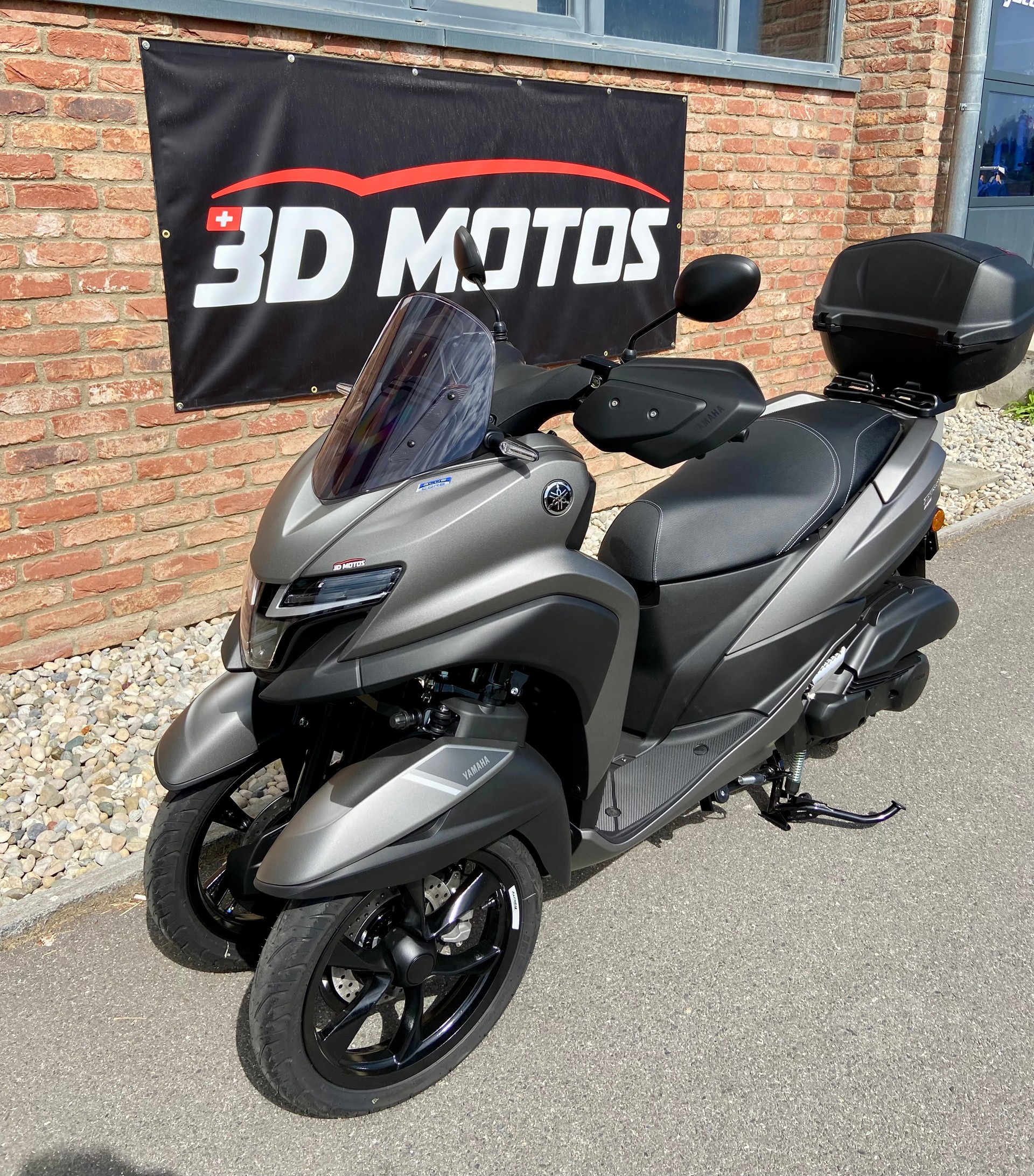 YAMAHA Tricity MW 125-showroom-element-3