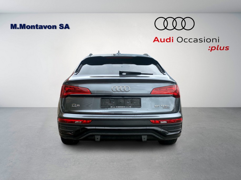 AUDI Q5 Sportback 50 TFSI e PHEV Black Edition quattro S-tronic-image-5