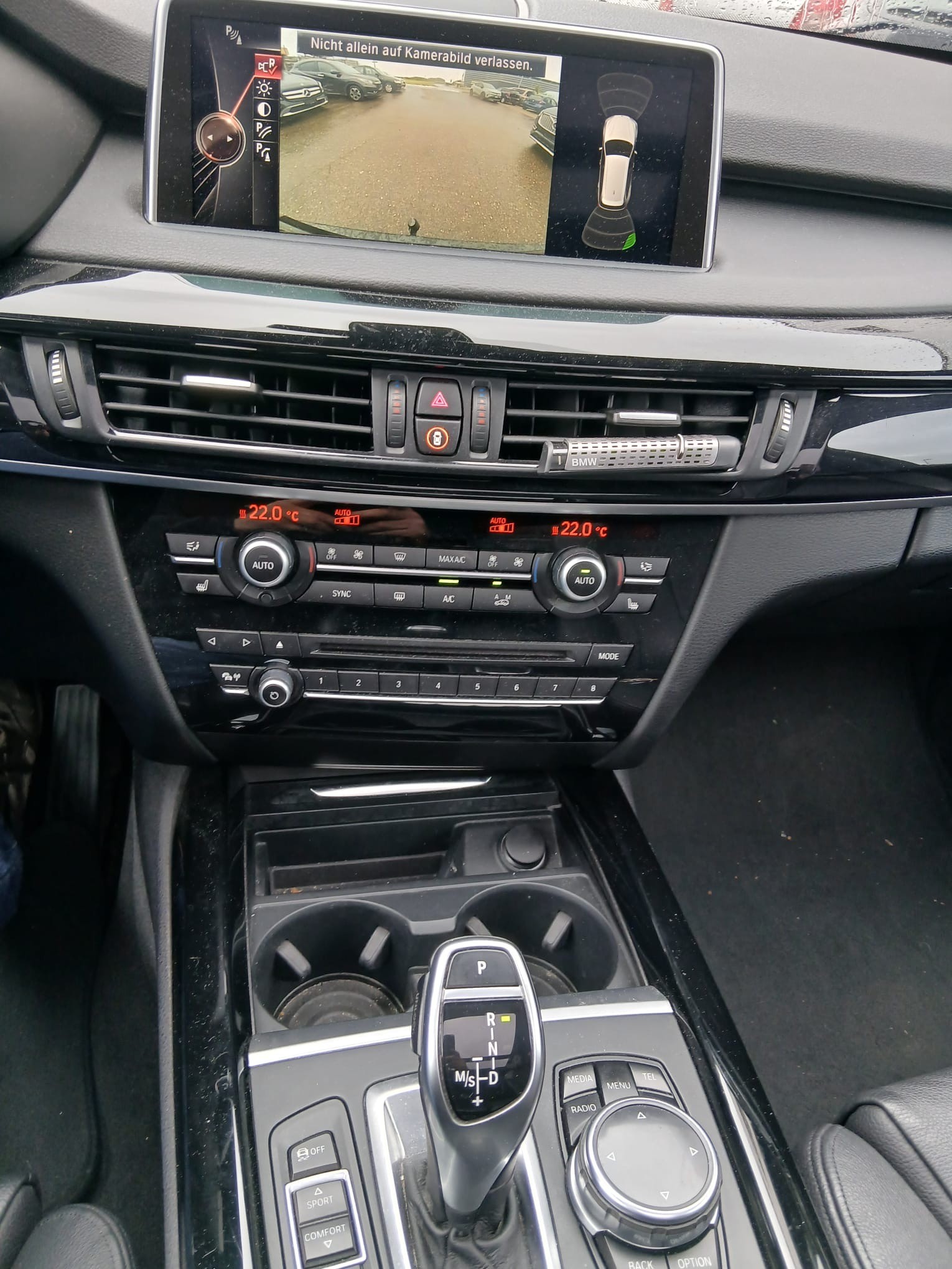 BMW X5 xDrive 40d Steptronic/ zuverlässiges Fahrzeug. Laufleistung altersentsprechend, dafür technisch in gutem Zustand-image-2