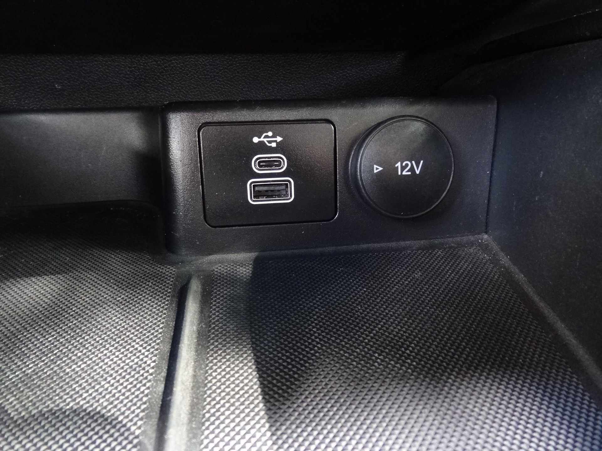 FORD Kuga 2.5 FHEV ST-Line X 4WD-image-20