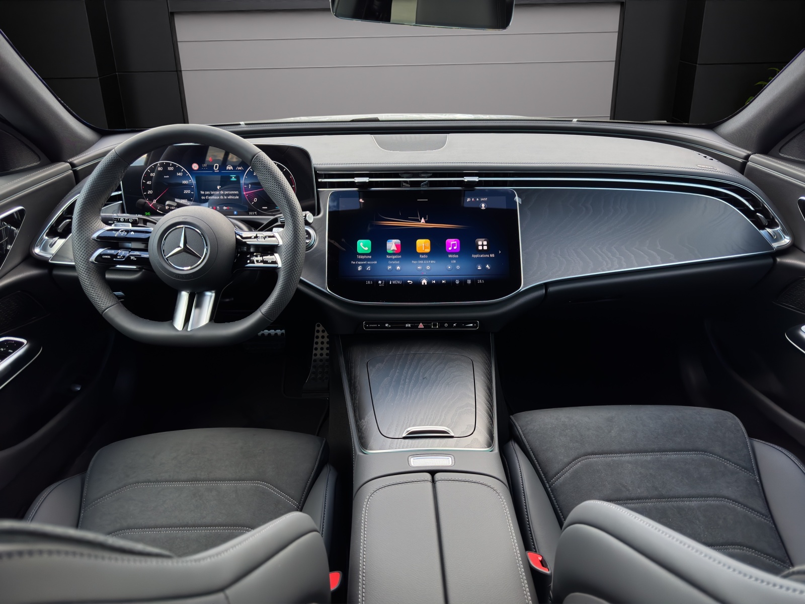 MERCEDES-BENZ E 220 d T 4Matic 9G-Tronic-image-10