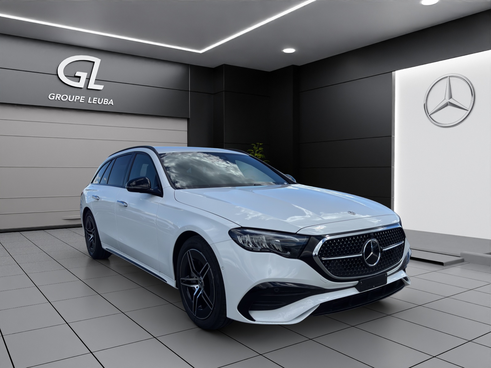 MERCEDES-BENZ E 220 d T 4Matic 9G-Tronic-image-0