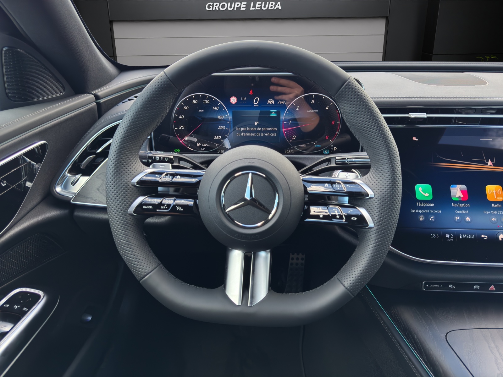 MERCEDES-BENZ E 220 d T 4Matic 9G-Tronic-image-11