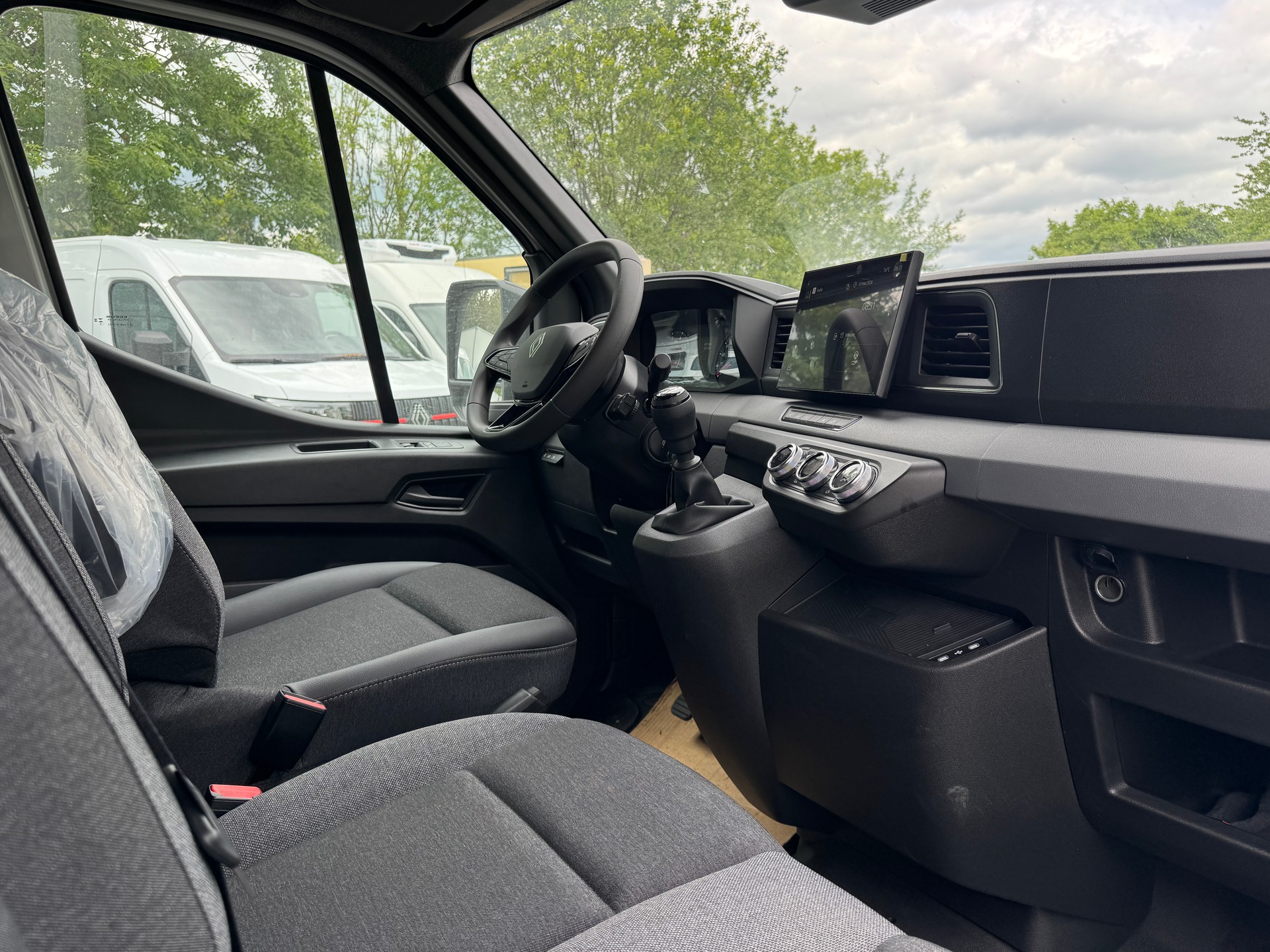 RENAULT MASTER-image-10