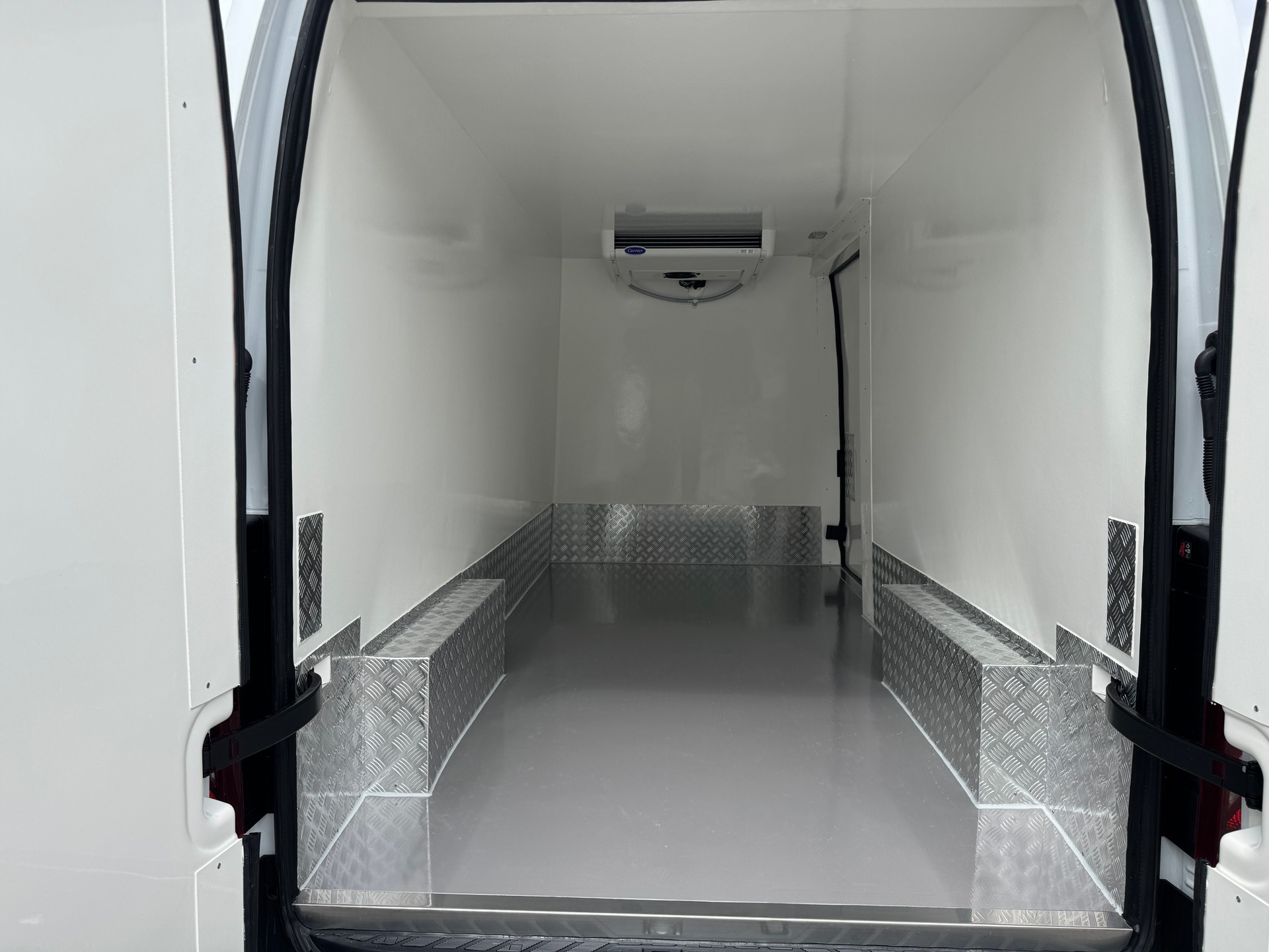 RENAULT MASTER-image-9