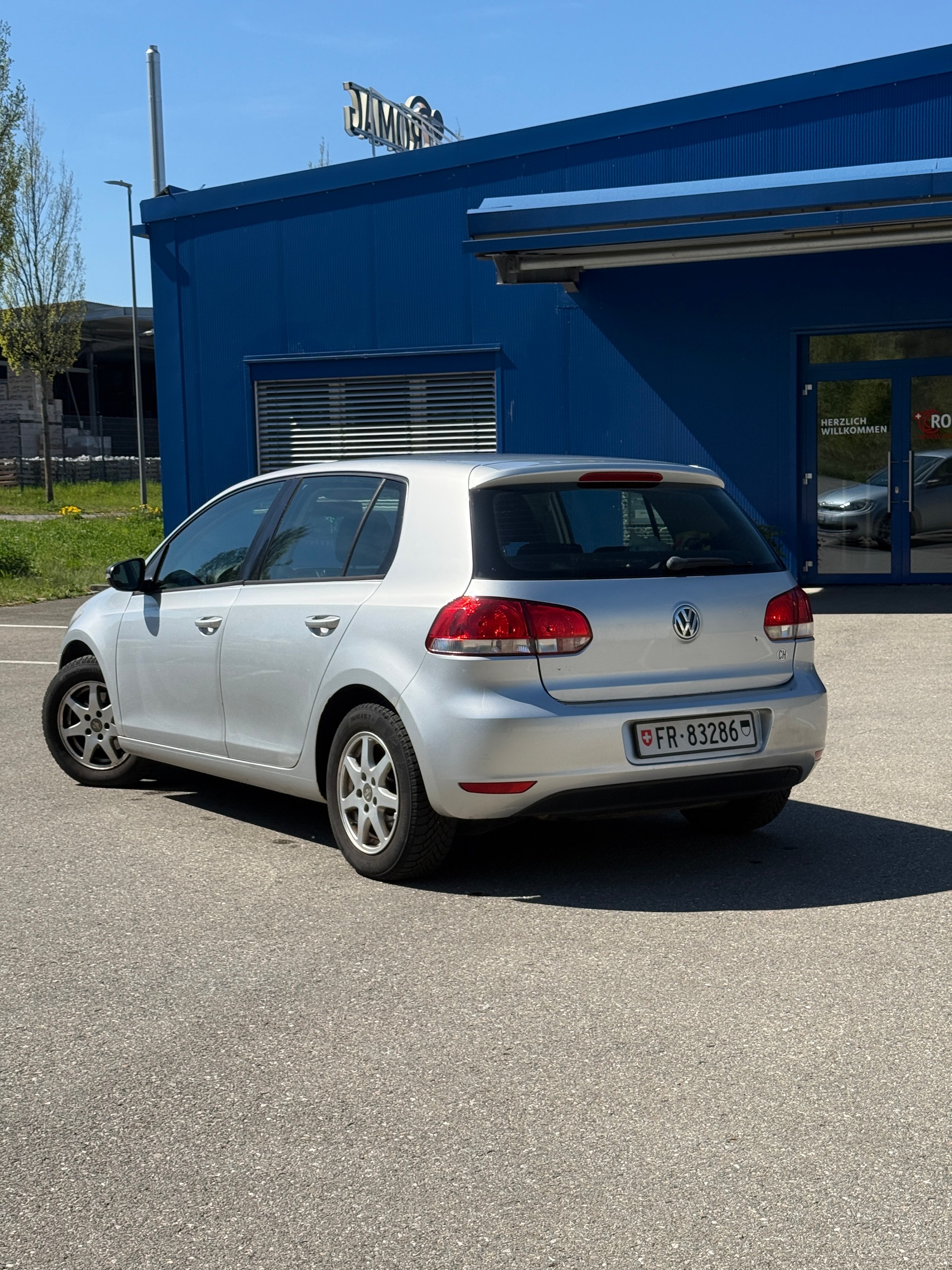 VW 1.6 Trendline-image-2