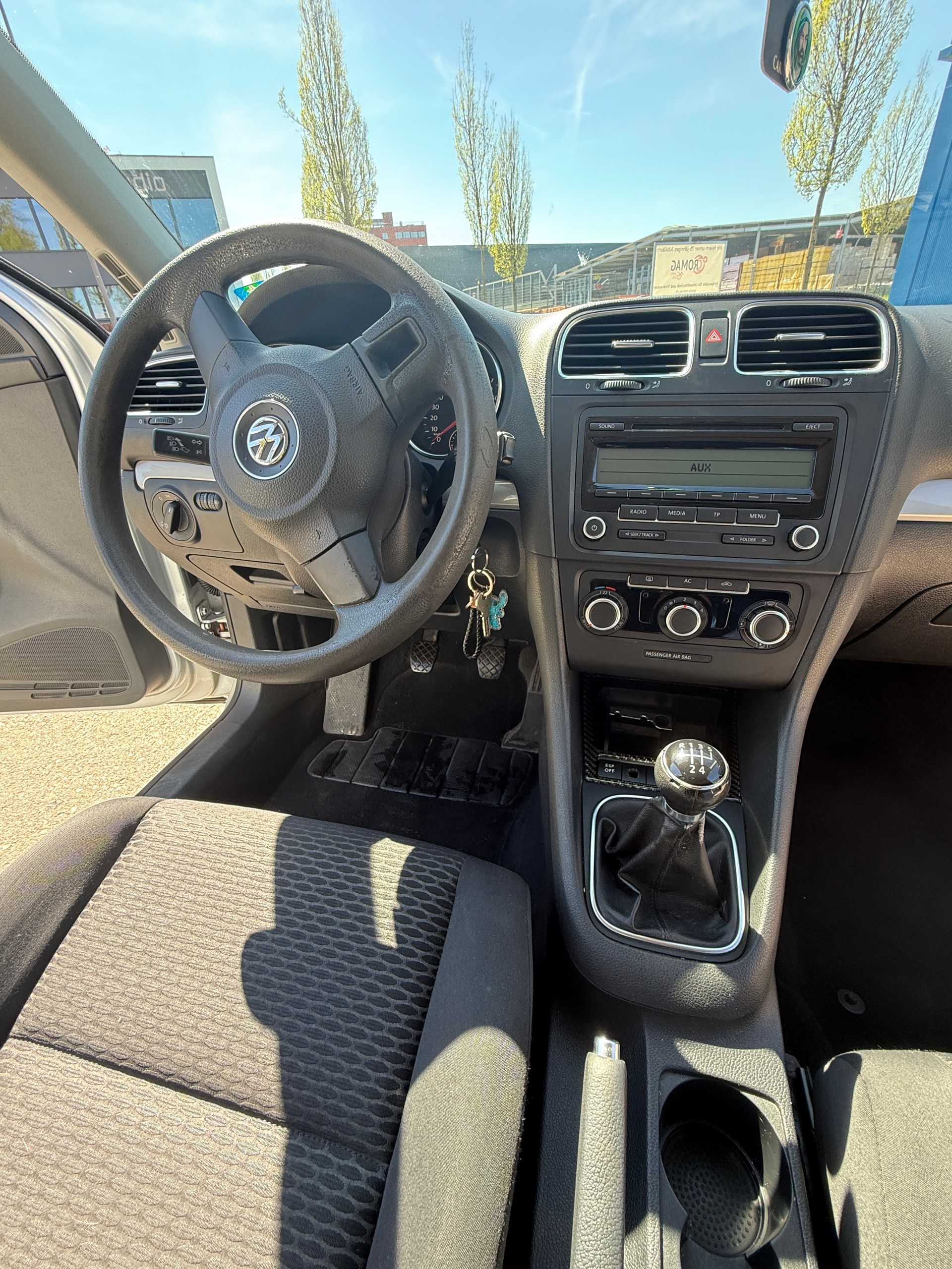 VW 1.6 Trendline-image-4