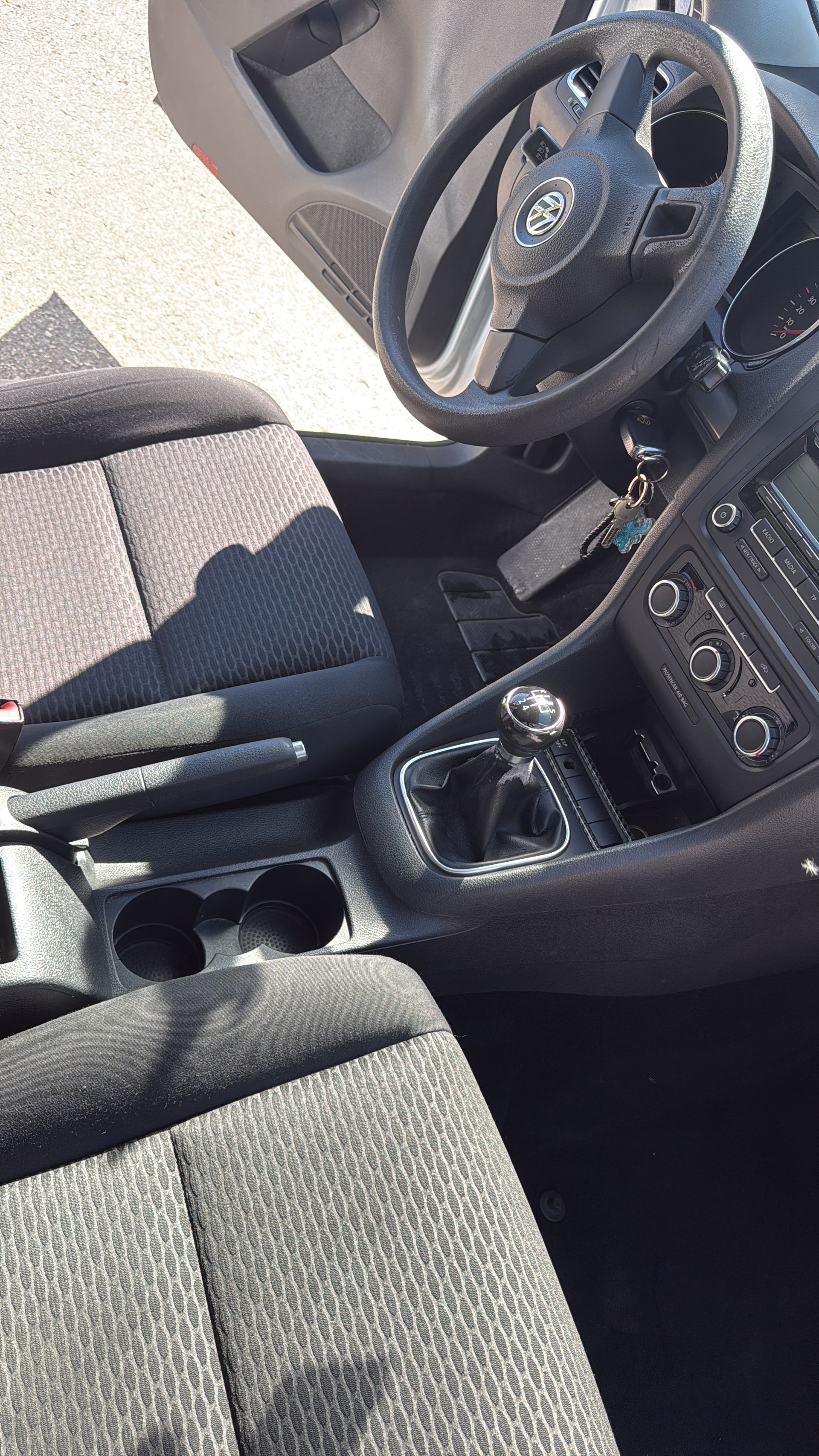 VW 1.6 Trendline-image-5