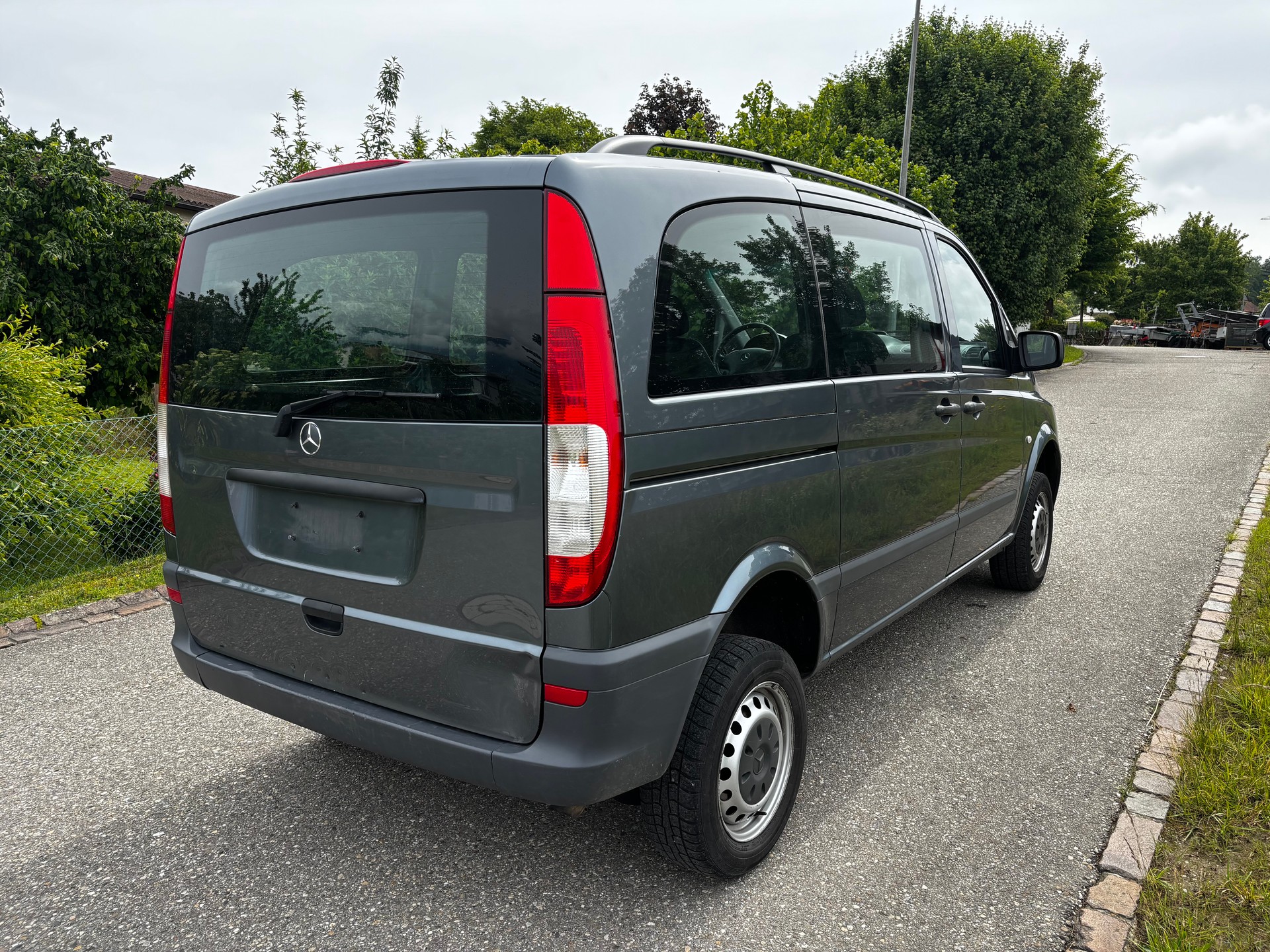 MERCEDES-BENZ Vito 113 CDI Blue Efficiency L 4Matic A-image-5