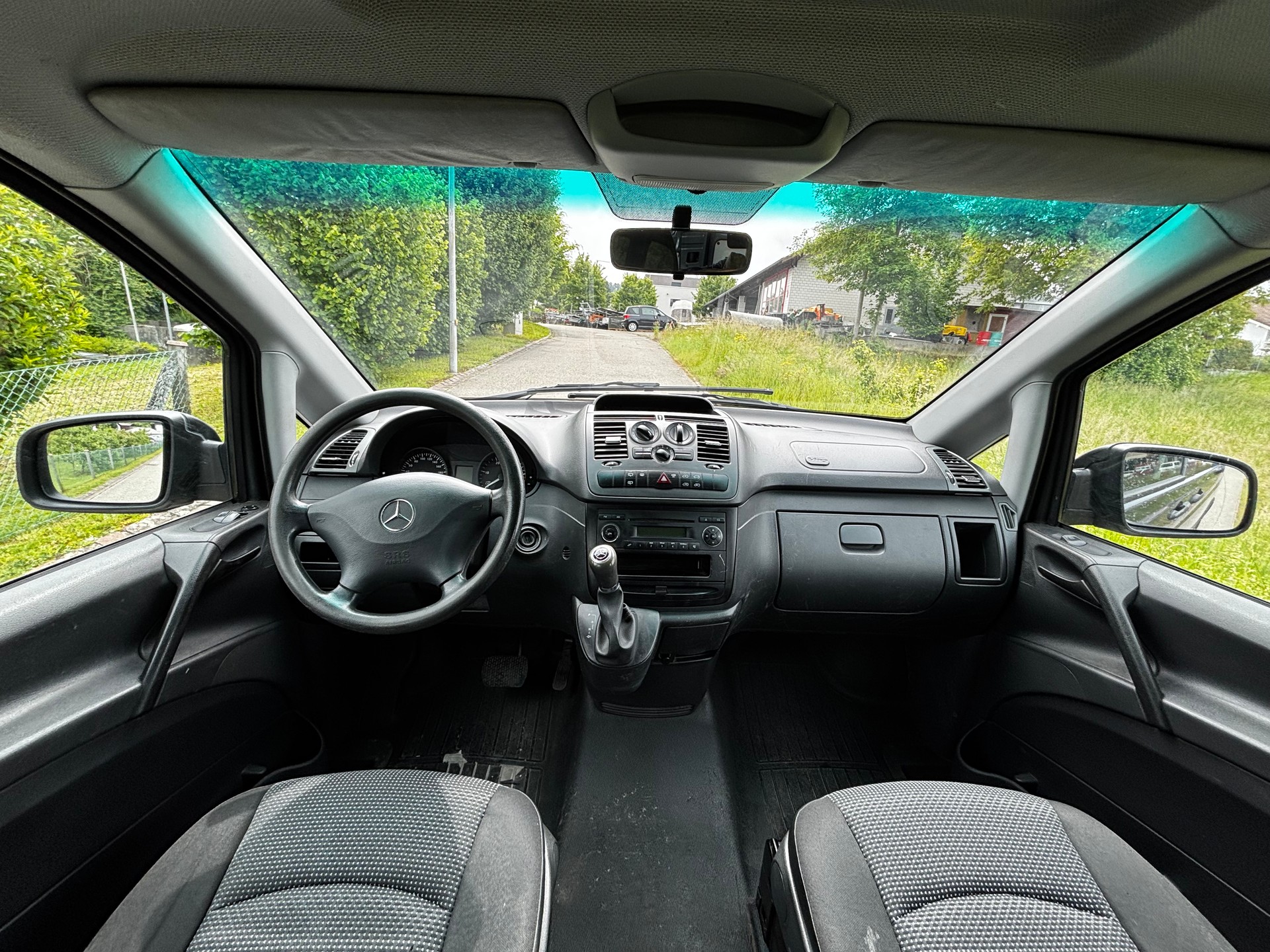 MERCEDES-BENZ Vito 113 CDI Blue Efficiency L 4Matic A-image-9
