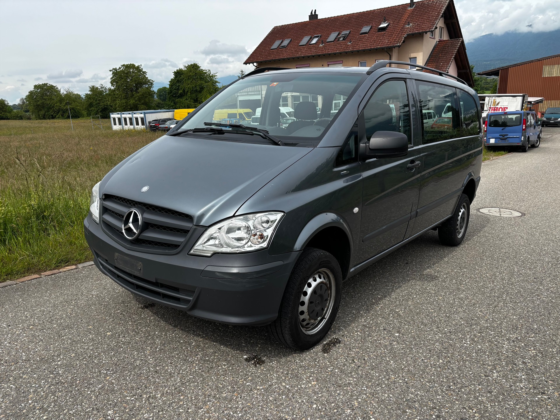 MERCEDES-BENZ Vito 113 CDI Blue Efficiency L 4Matic A-image-1