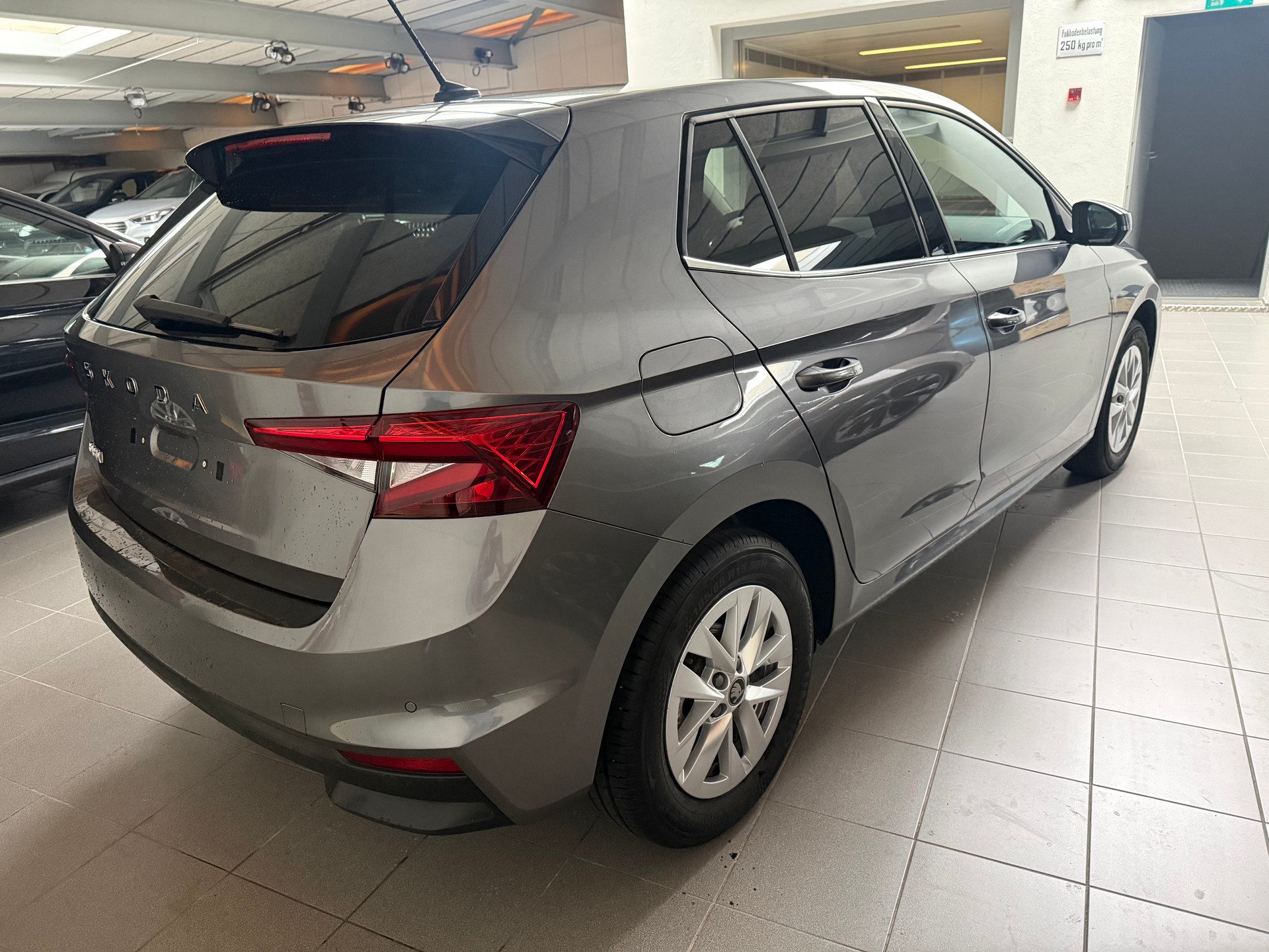 SKODA Fabia 1.0 TSI Dynamic DSG-image-10