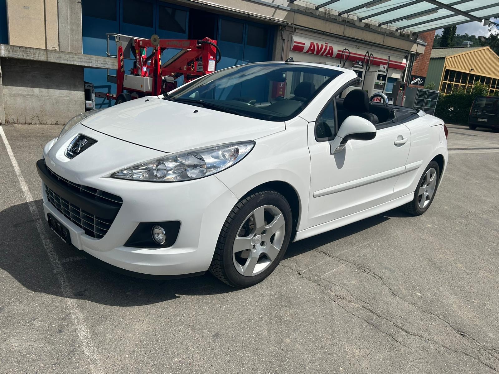 PEUGEOT 207 CC 1.6 16V Allure Automatic-image-1