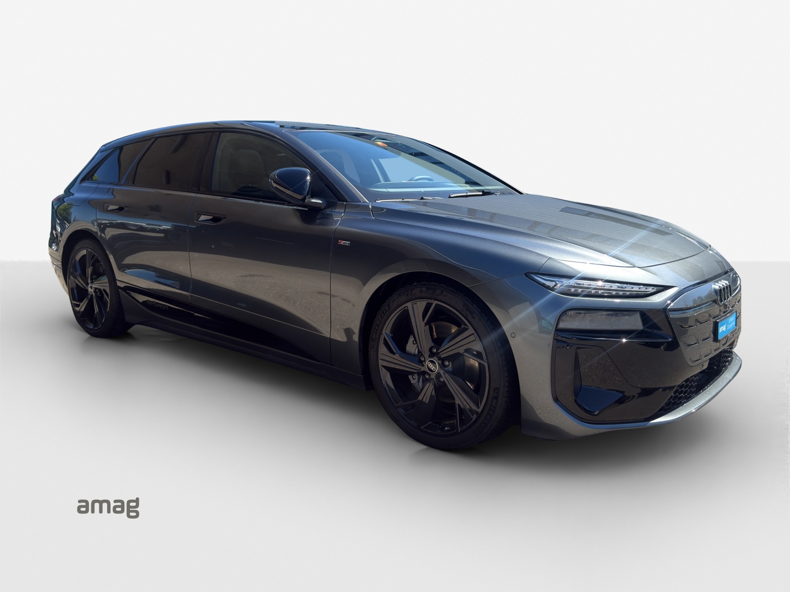 AUDI A6 Avant e-tron quattro-image-6