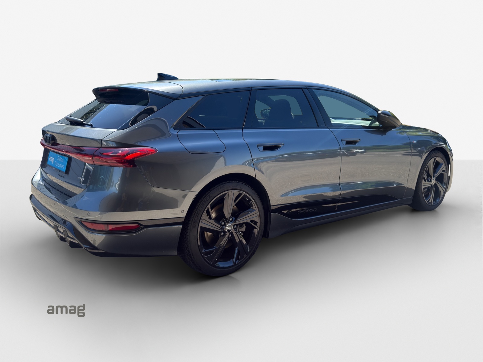 AUDI A6 Avant e-tron quattro-image-5