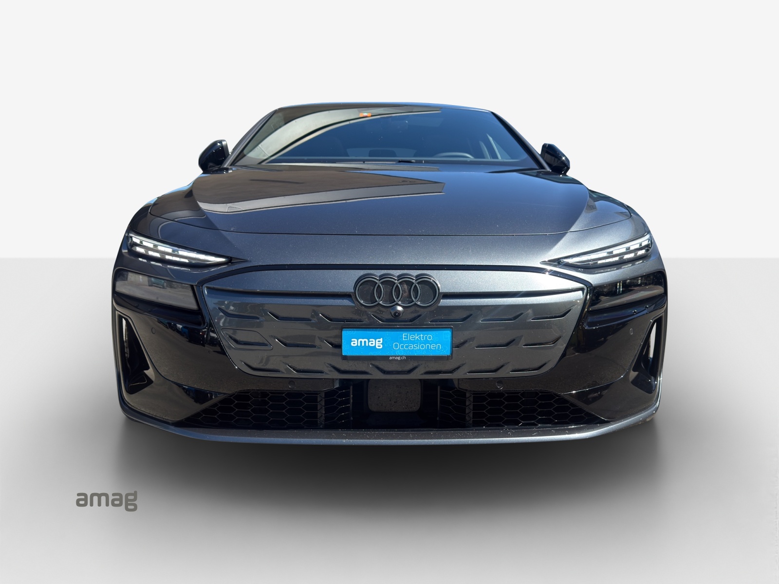 AUDI A6 Avant e-tron quattro-image-7