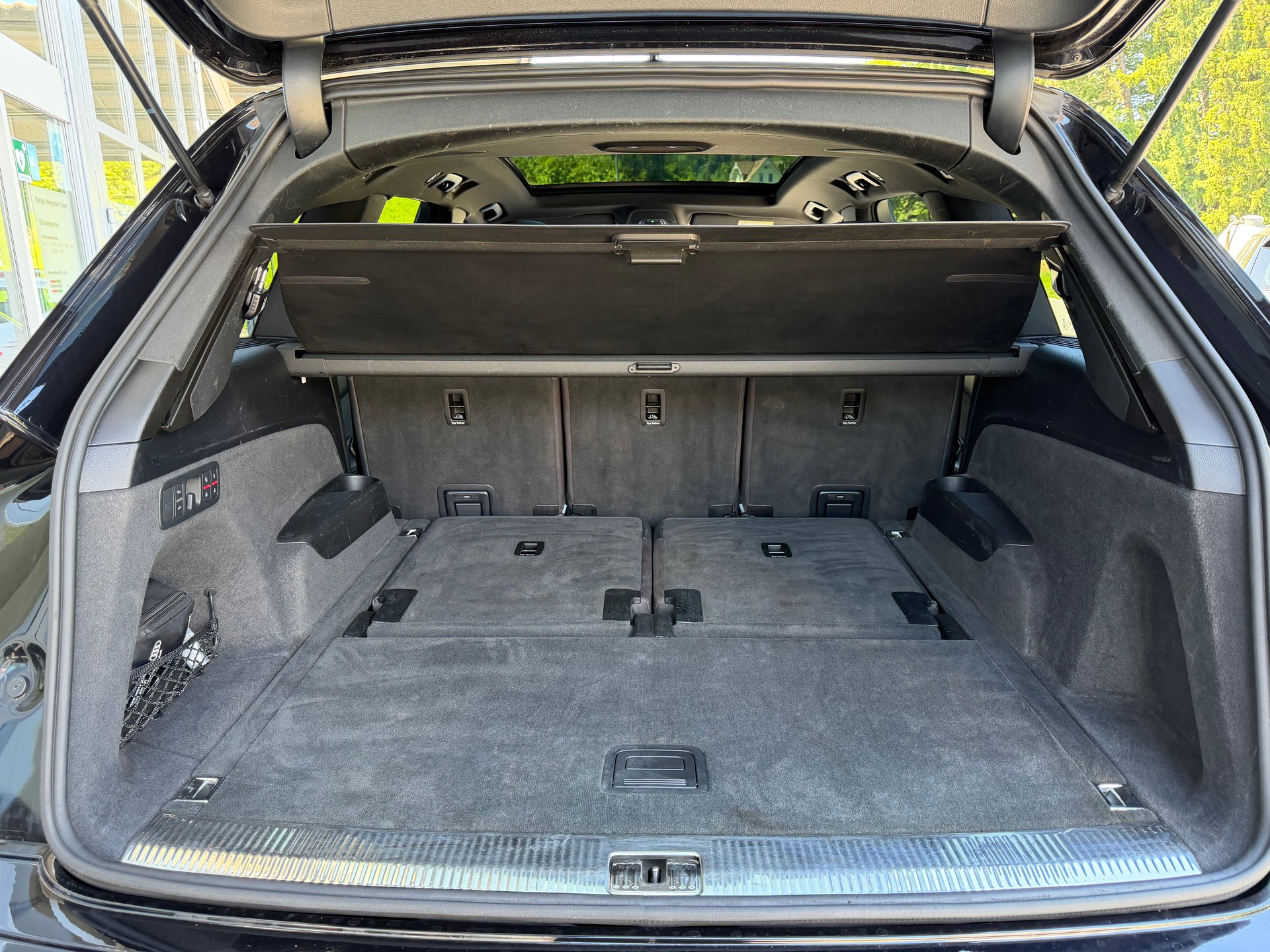 AUDI Q7 3.0 TDI quattro tiptronic S-Line-image-6