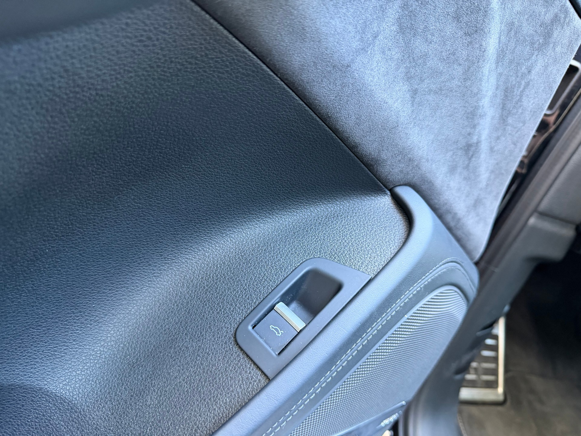 AUDI Q7 3.0 TDI quattro tiptronic S-Line-image-11