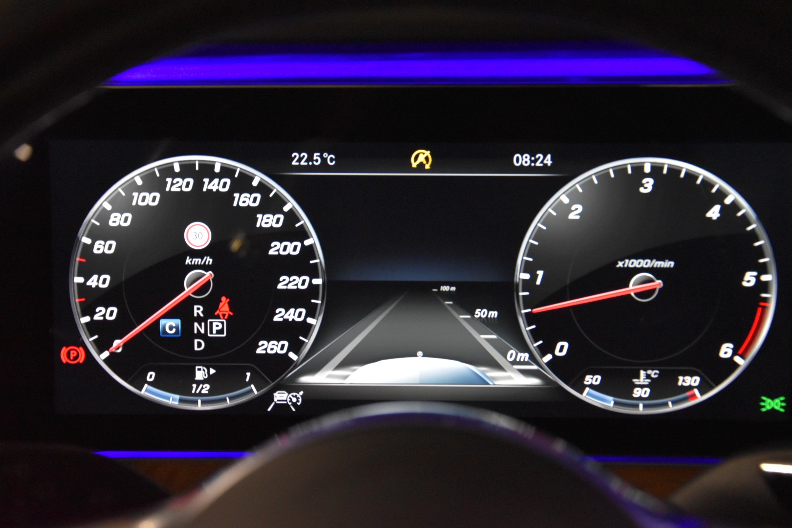 MERCEDES-BENZ E 350 d Avantgarde 4Matic 9G-Tronic-image-18