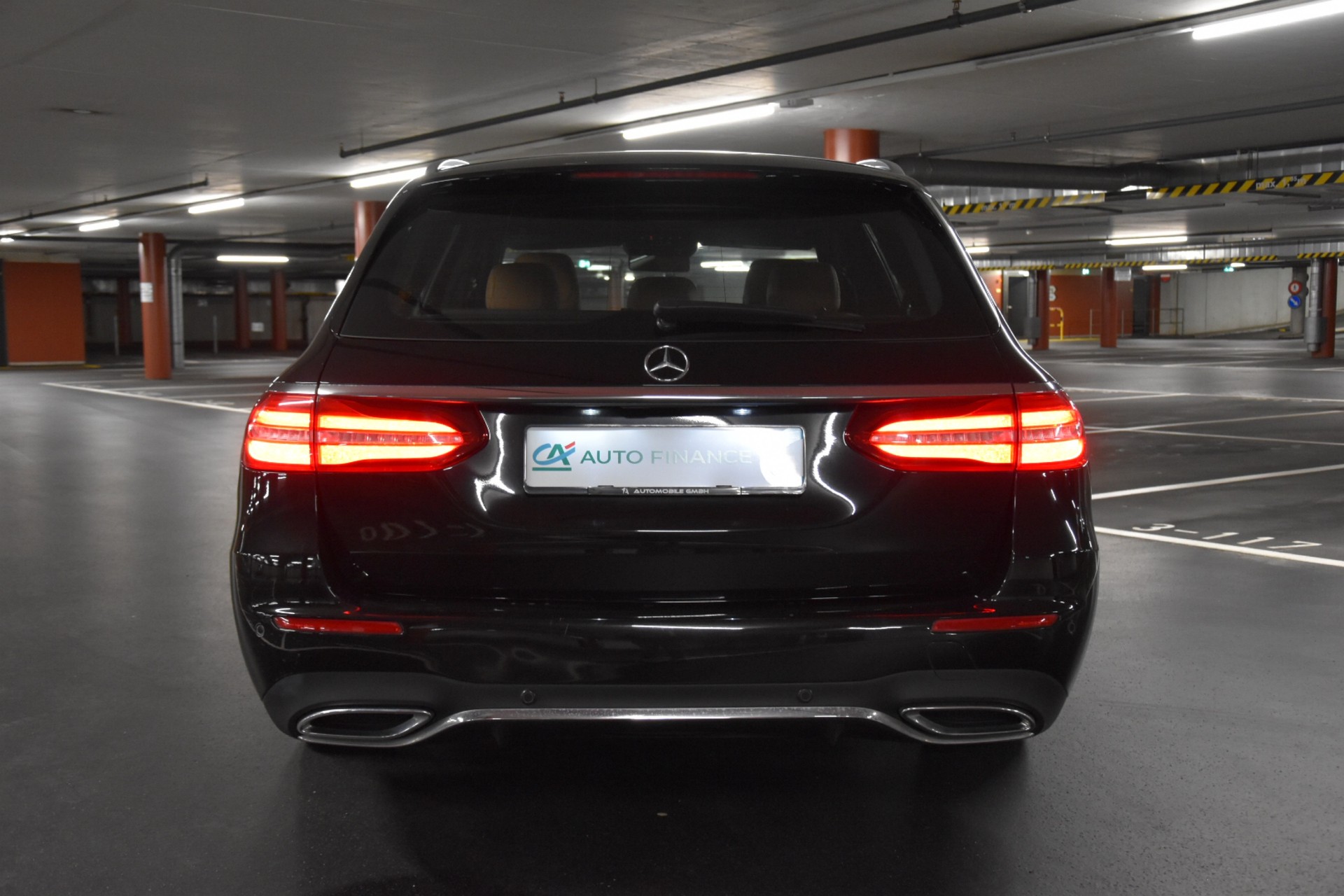 MERCEDES-BENZ E 350 d Avantgarde 4Matic 9G-Tronic-image-9