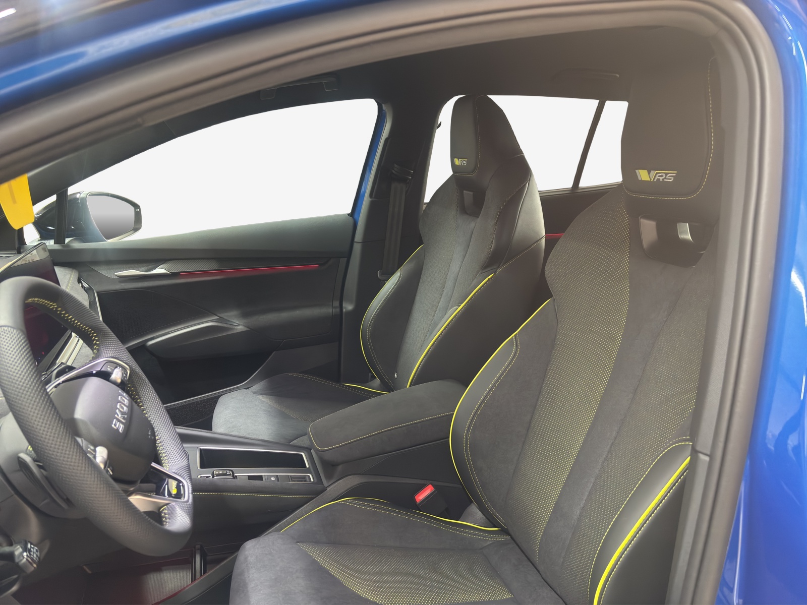 SKODA Elroq RS 4x4-image-7