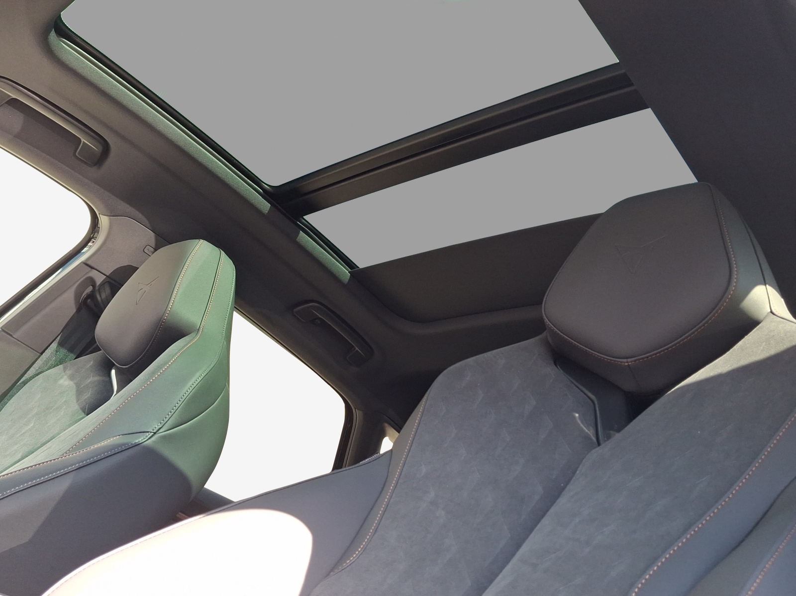 CUPRA Terramar 2.0 TSI DSG Prime Edition VZ 4Drive-image-15