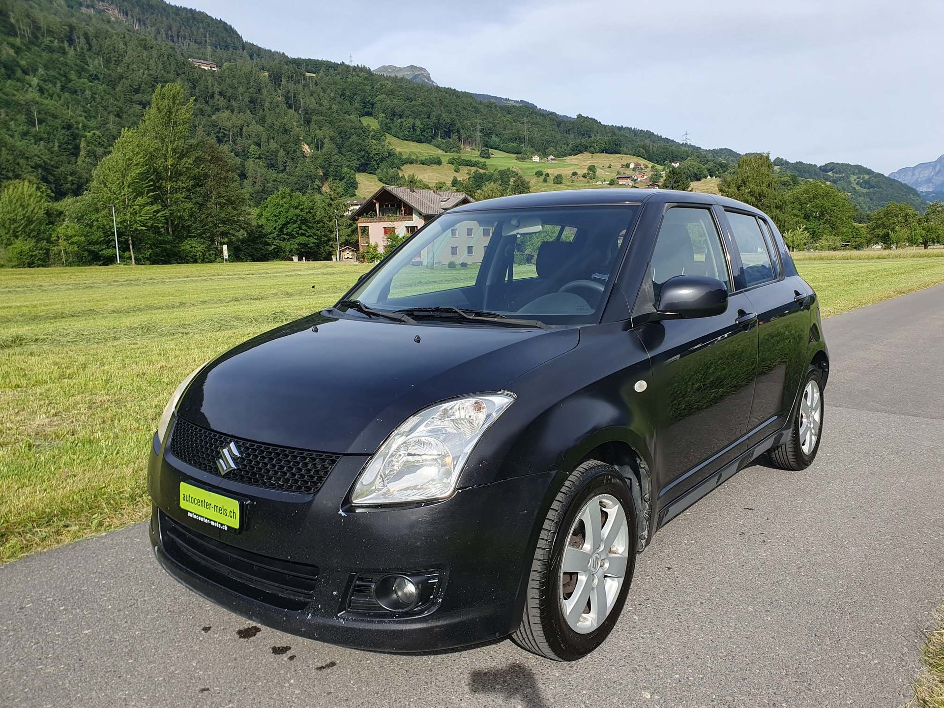 SUZUKI Swift 1.3 GL Top Piz Sulai 4WD-image-2