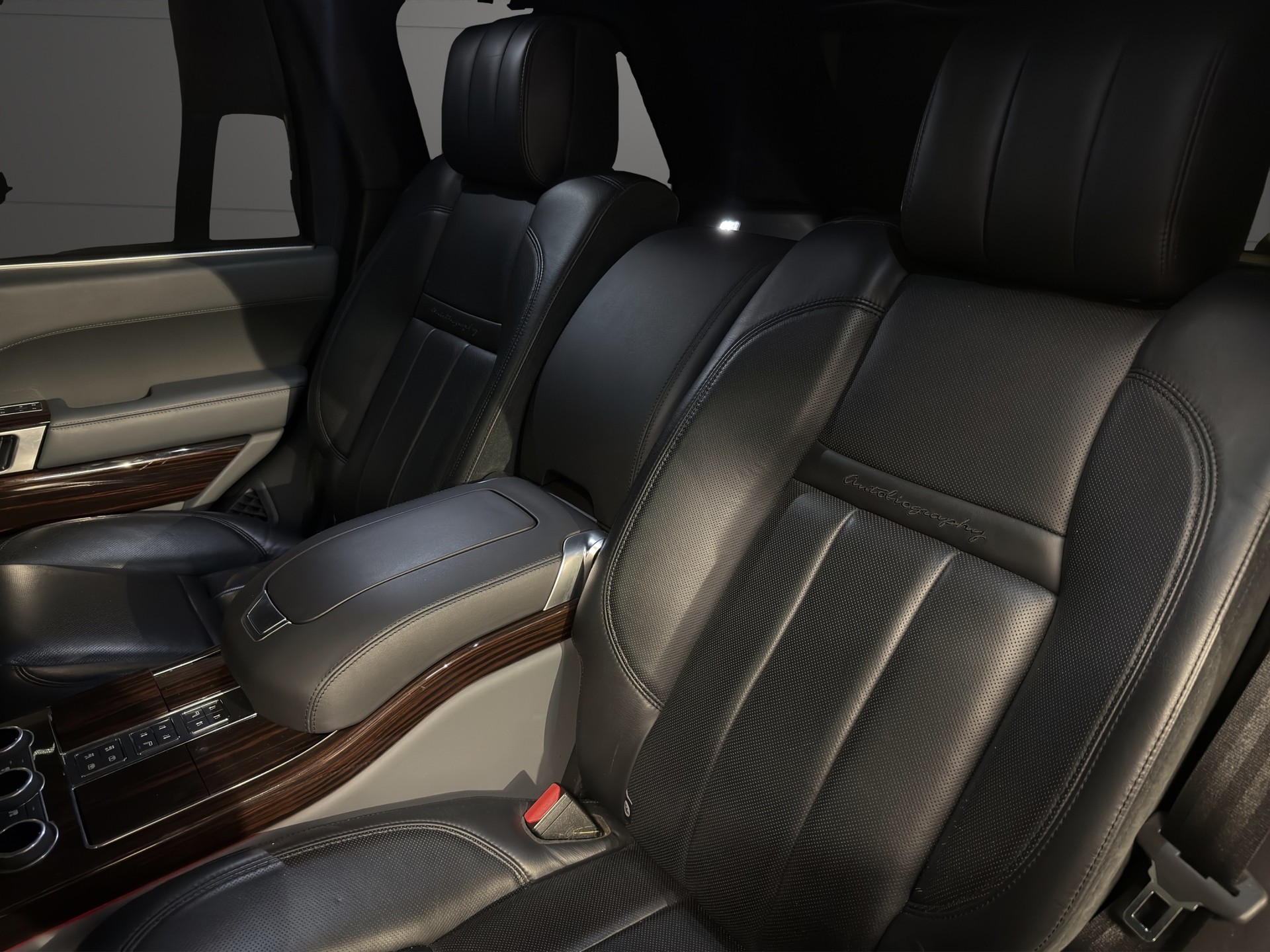 LAND ROVER Range Rover LWB 5.0 V8 SC SV Autobiography Autom.-image-8
