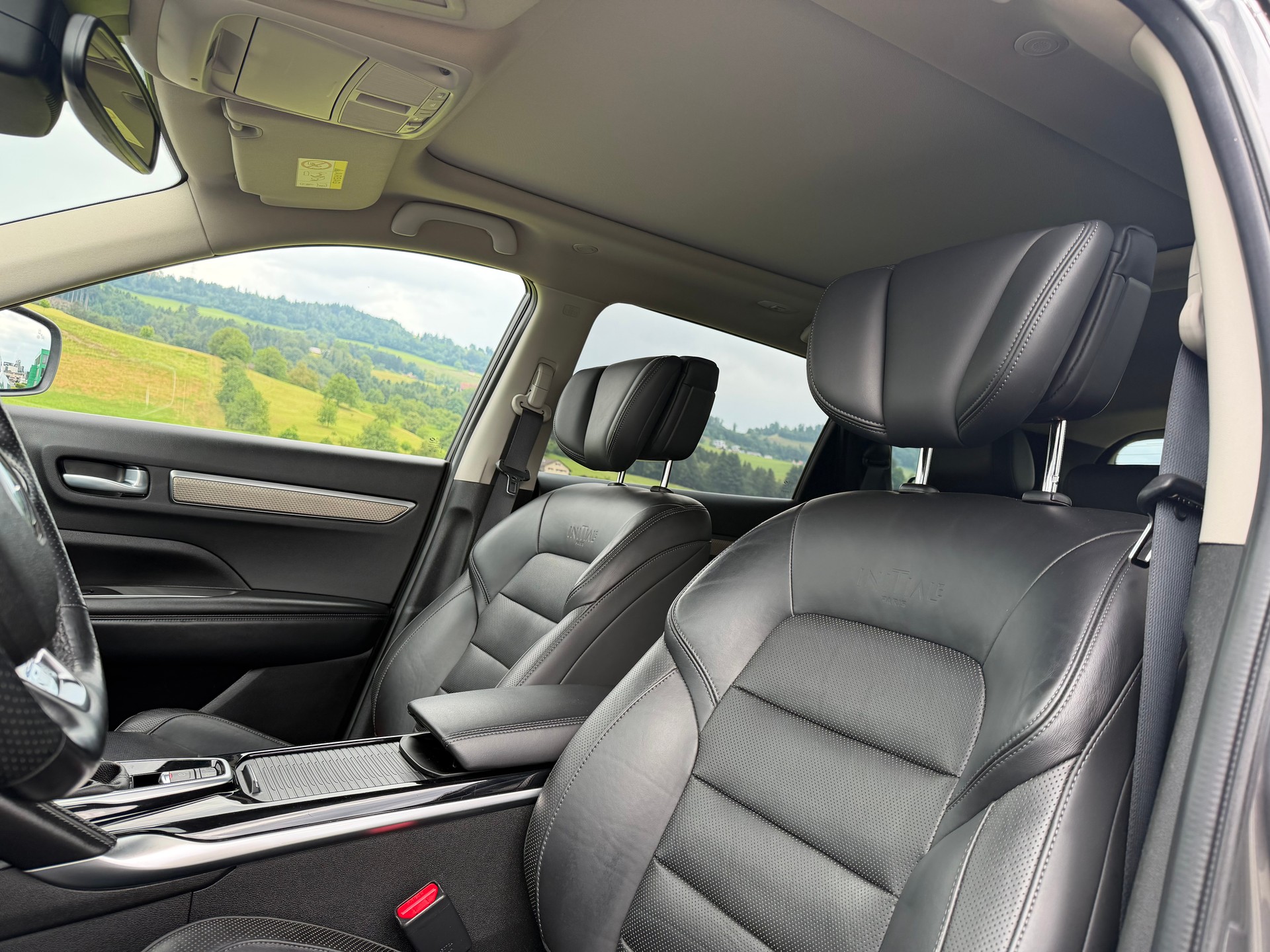 RENAULT Koleos 2.0 dCi Initiale Paris 4x4 Xtronic CVT-image-9