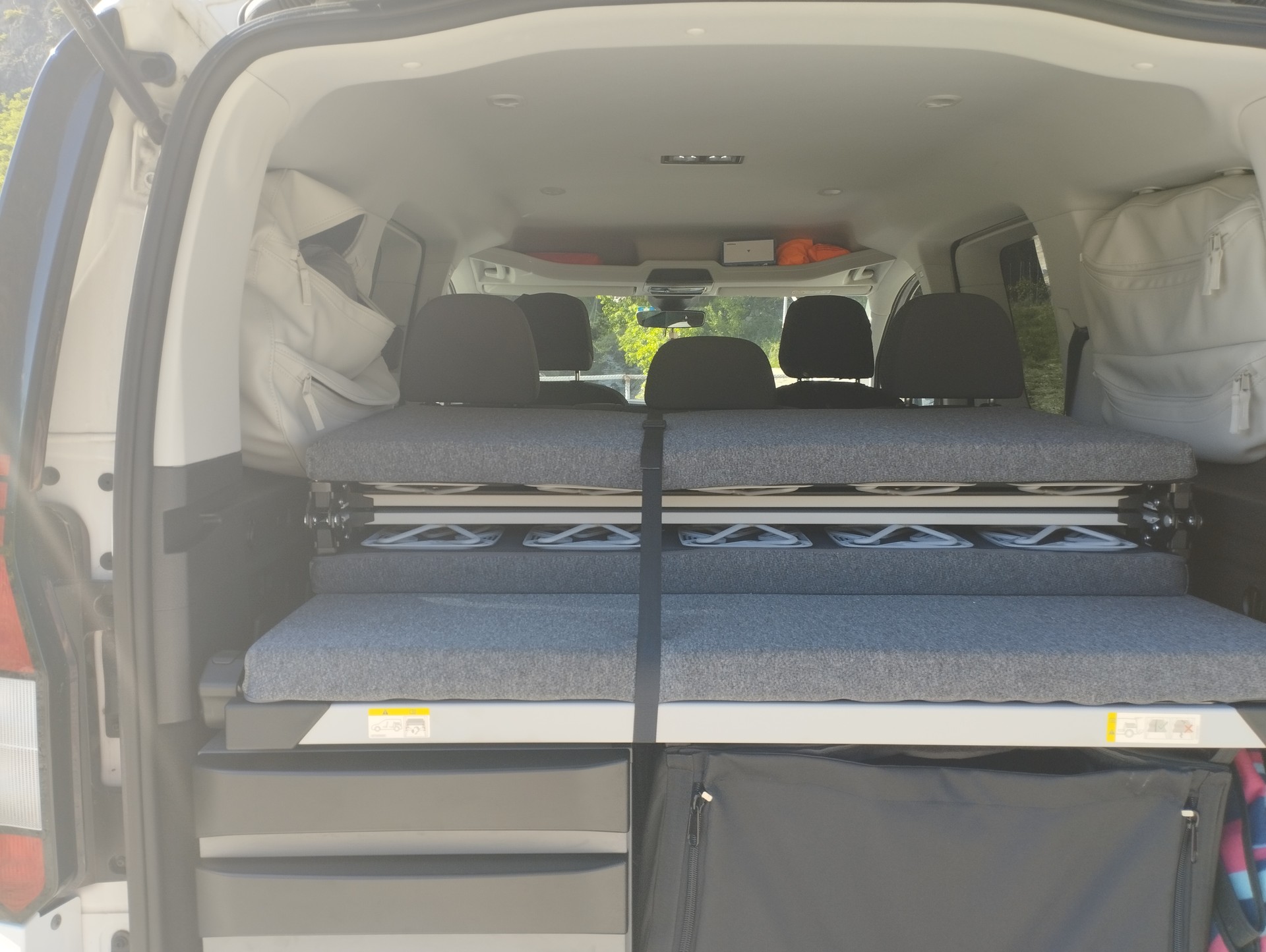 VW VW Caddy California 1.5TSI-image-3
