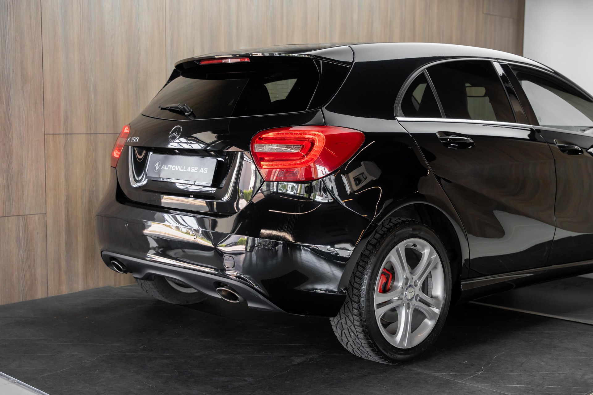 MERCEDES-BENZ A 180 Urban 7G-DCT-image-23