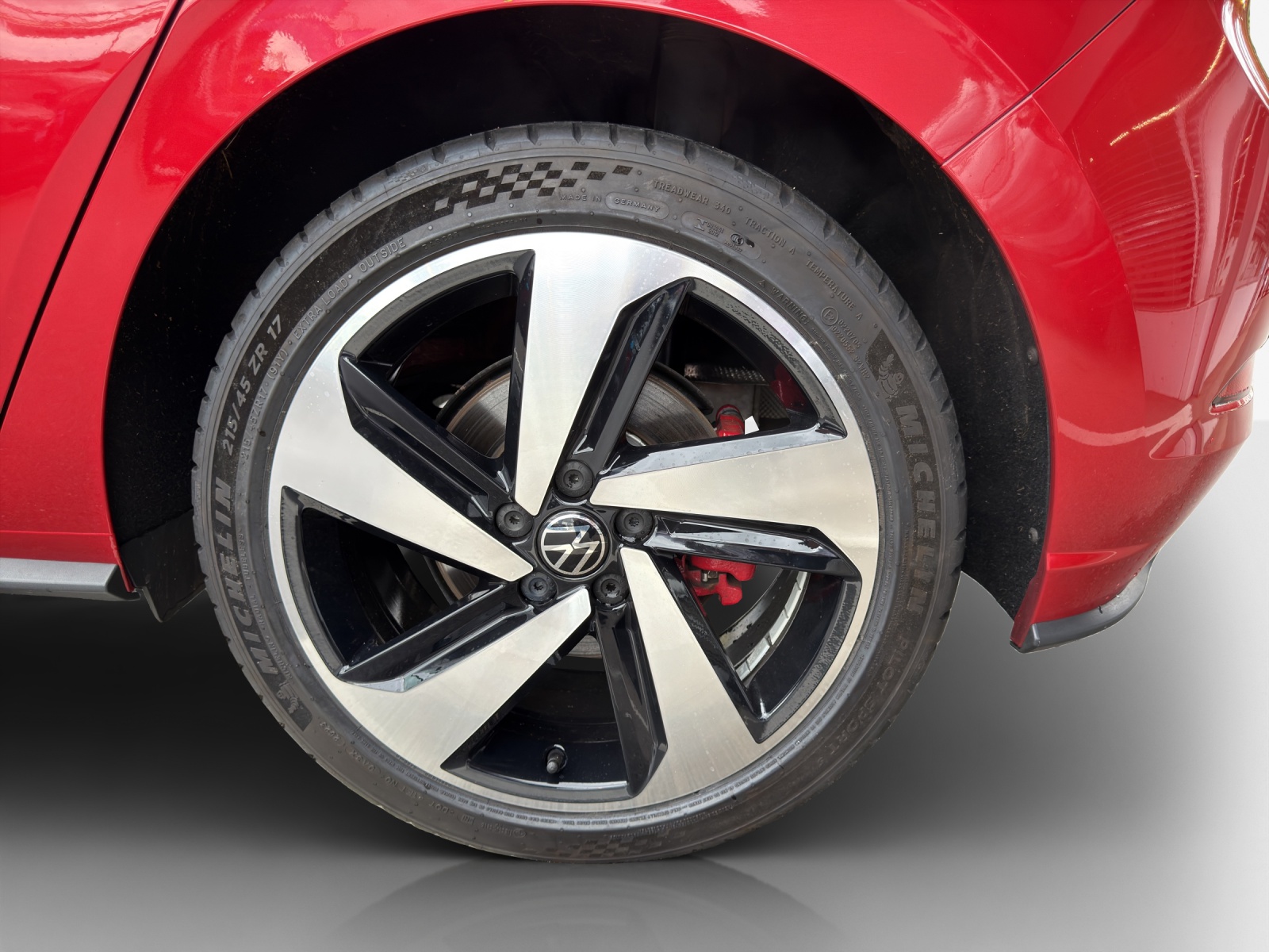 VW Polo 2.0 TSI GTI DSG-image-13